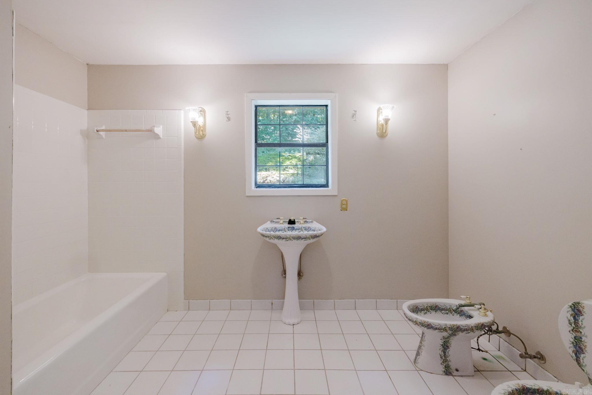 16501 Burlingame Road Property Photo 28