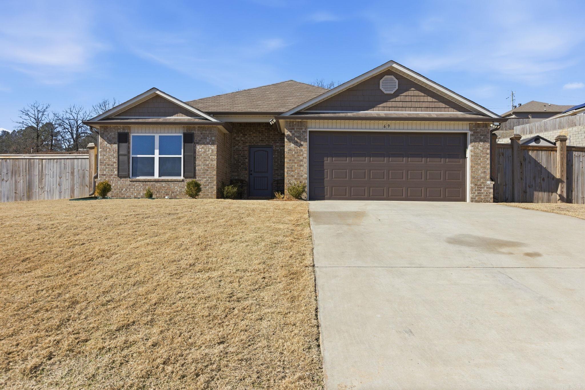 69 Dunnaway Drive Property Photo 1