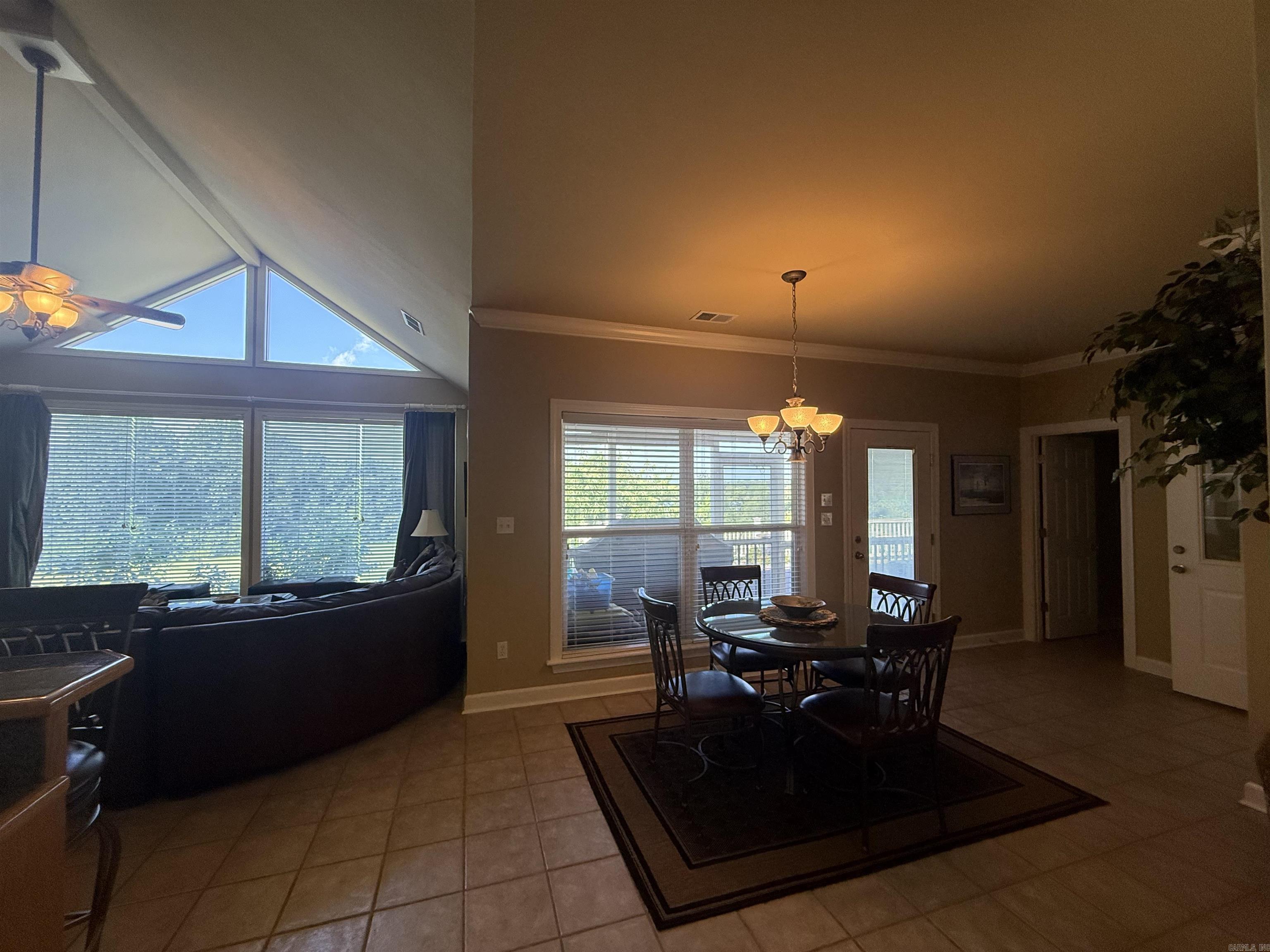 90 Emerald Lane Property Photo 15