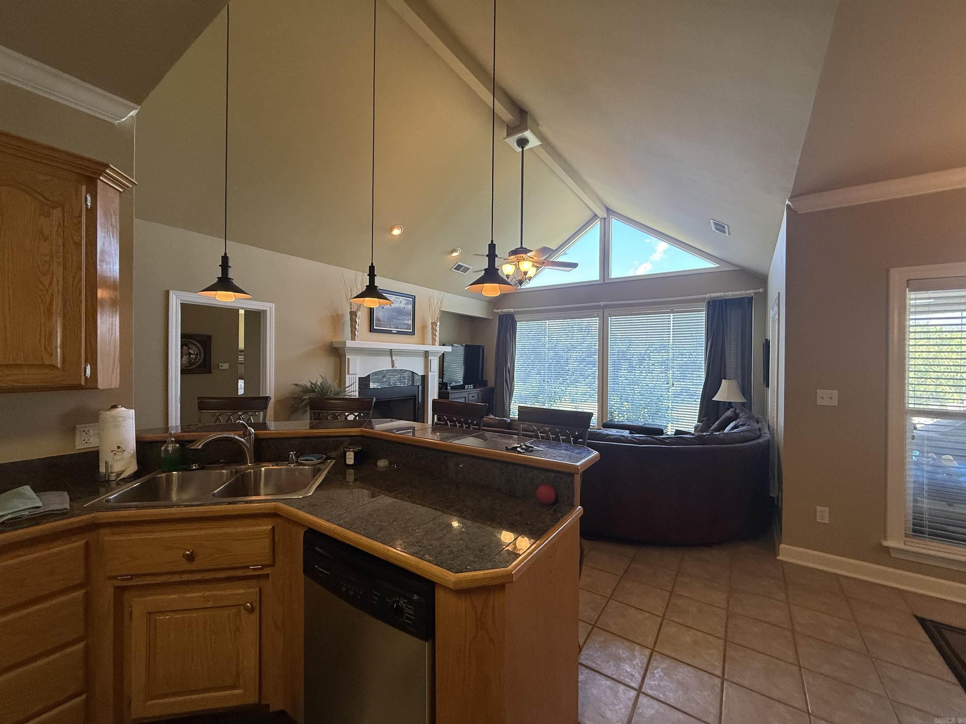 90 Emerald Lane Property Photo 16