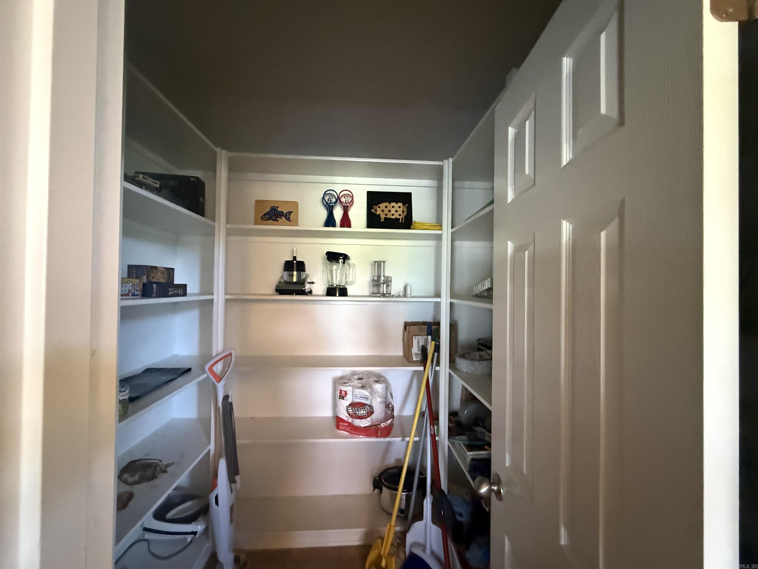 90 Emerald Lane Property Photo 22