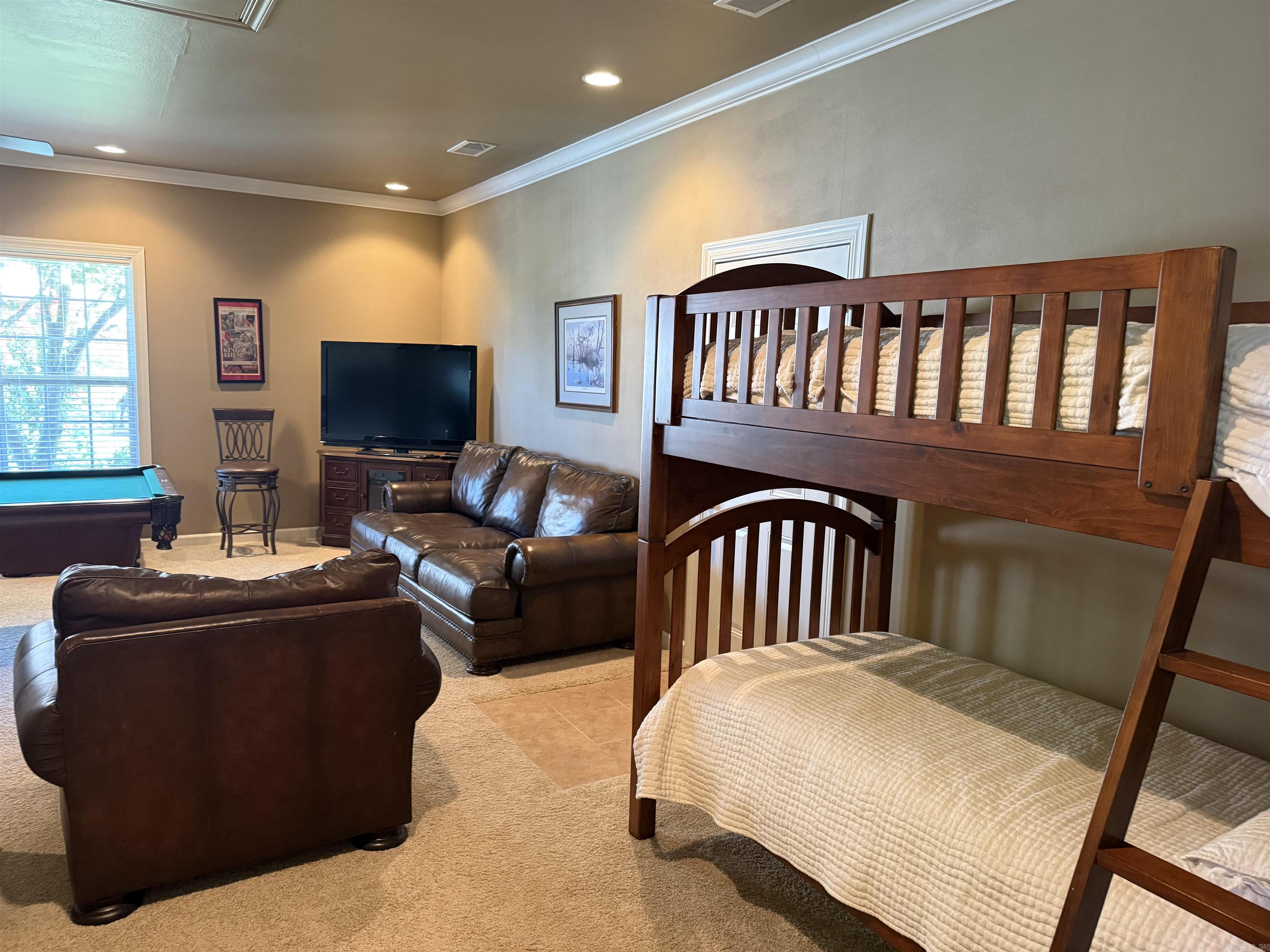 90 Emerald Lane Property Photo 30