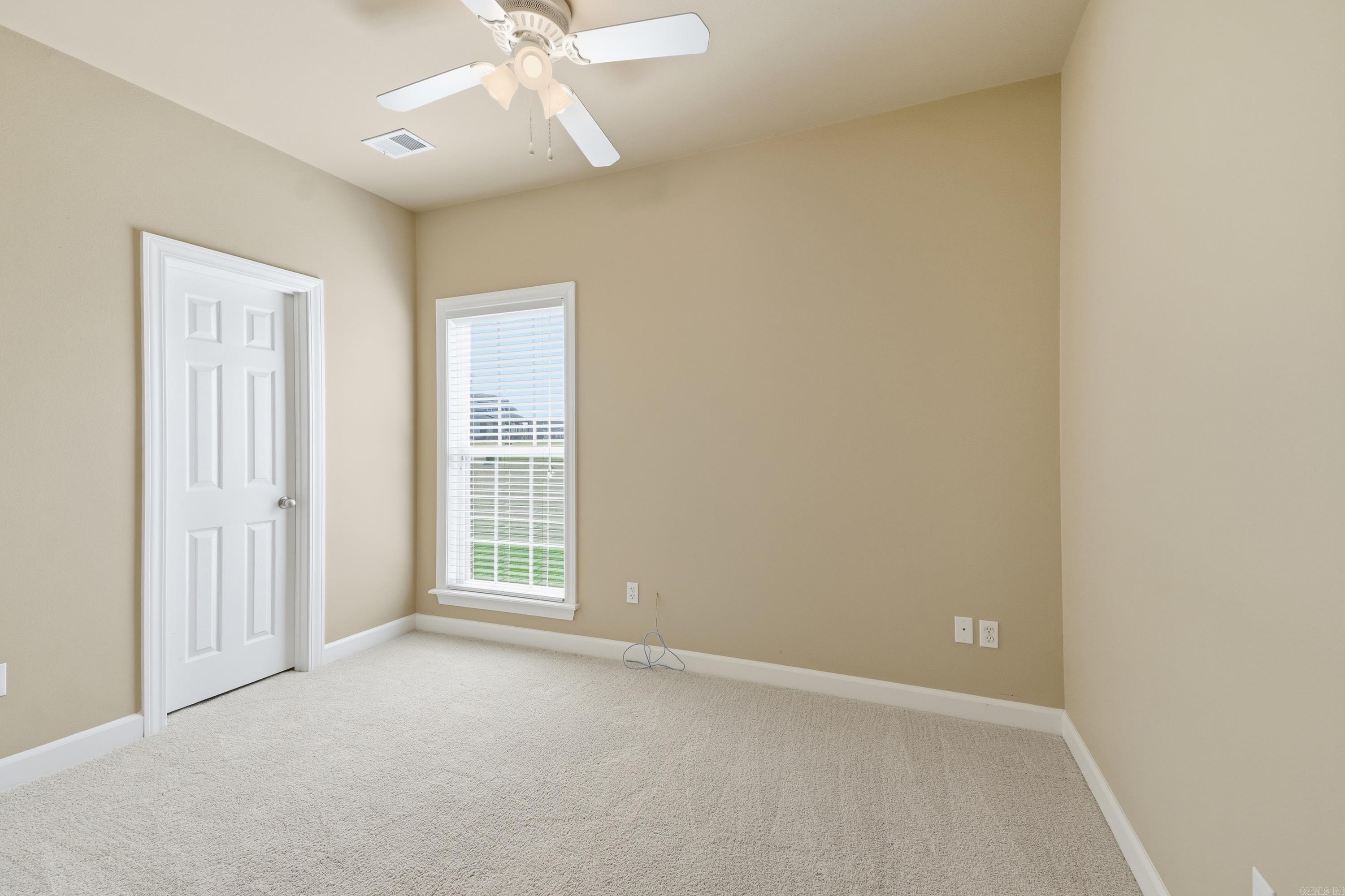 90 Emerald Lane Property Photo 43