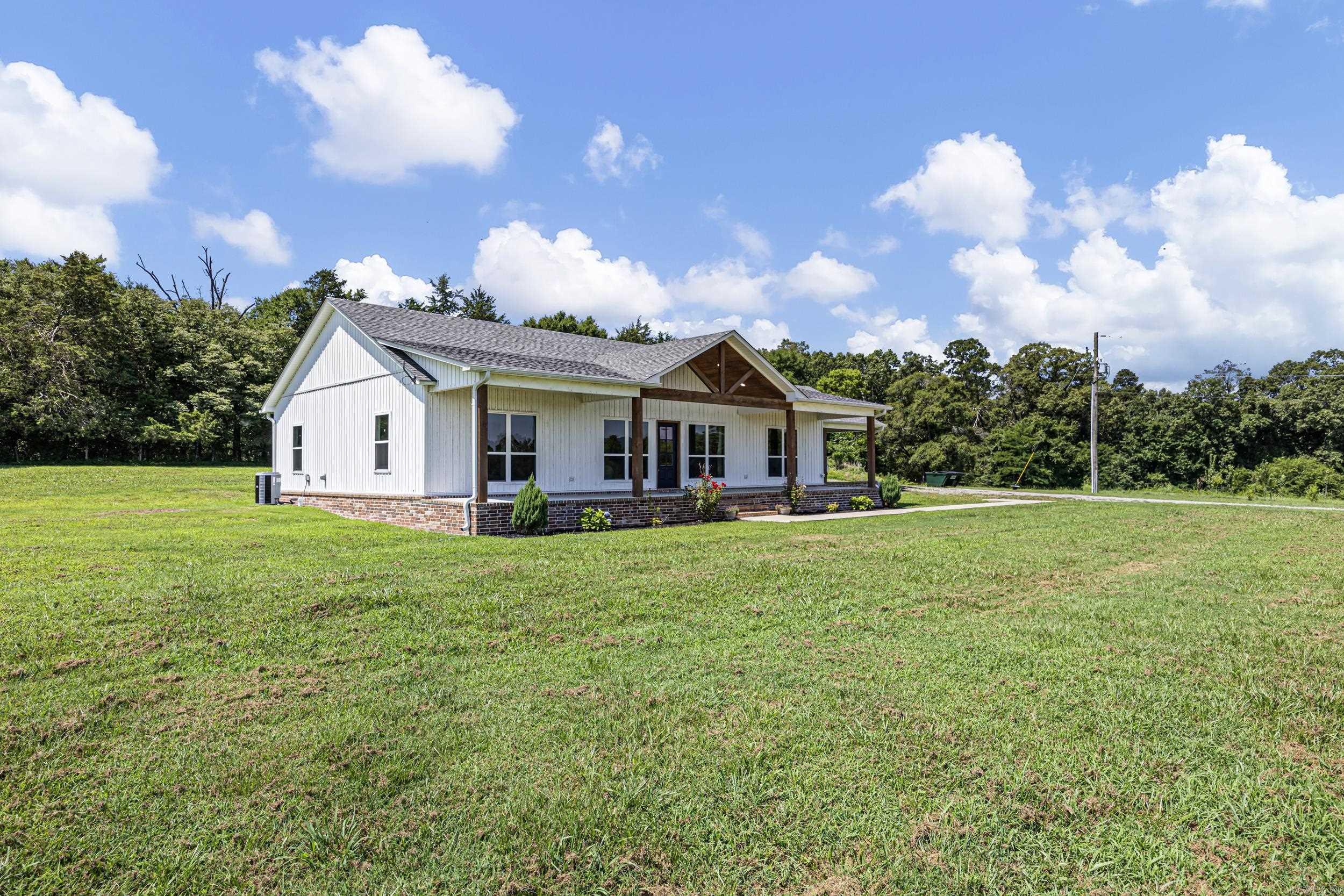2505 Gunter Mountain Rd Property Photo 3
