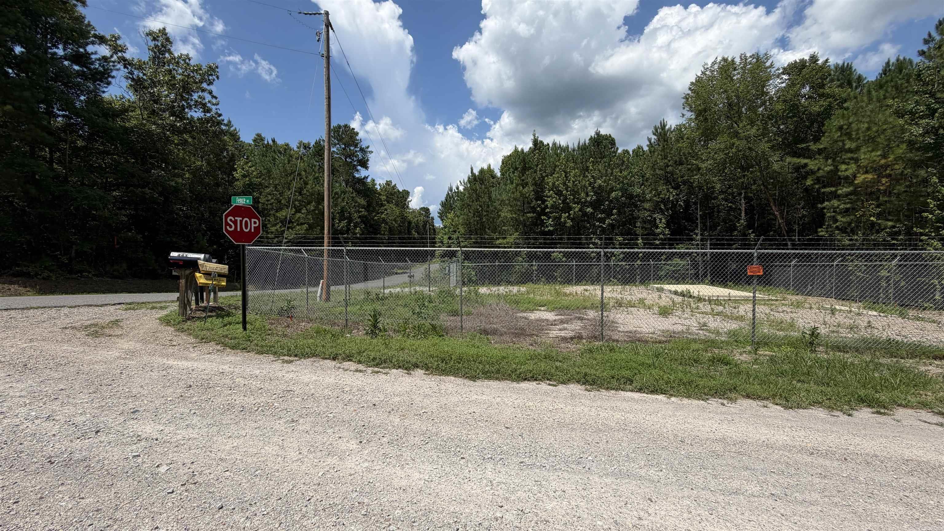 000 Fence Road Property Photo 3