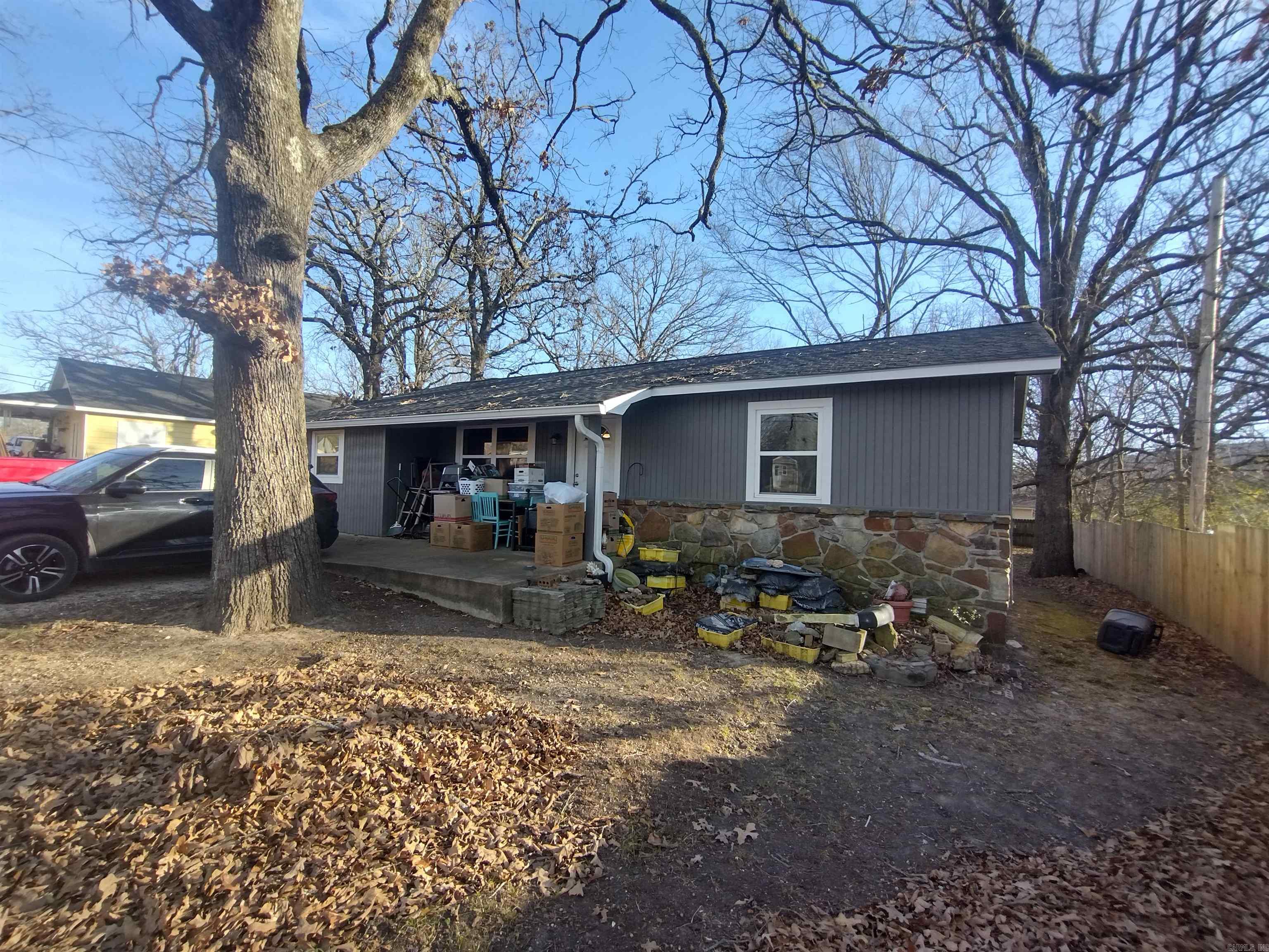 609 E Webb Property Photo 1