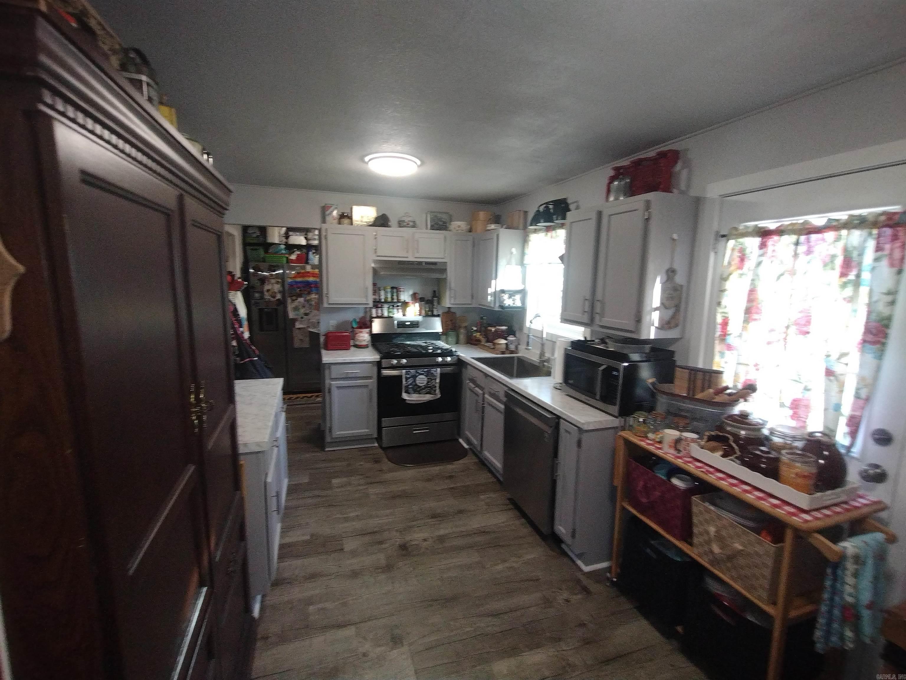 609 E Webb Property Photo 10