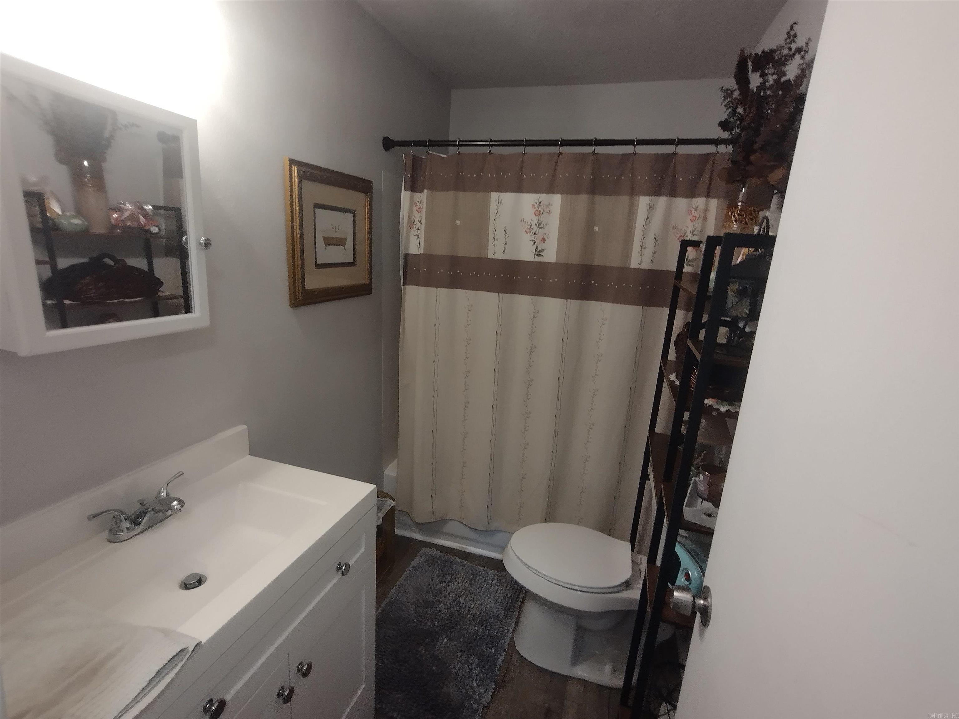609 E Webb Property Photo 21