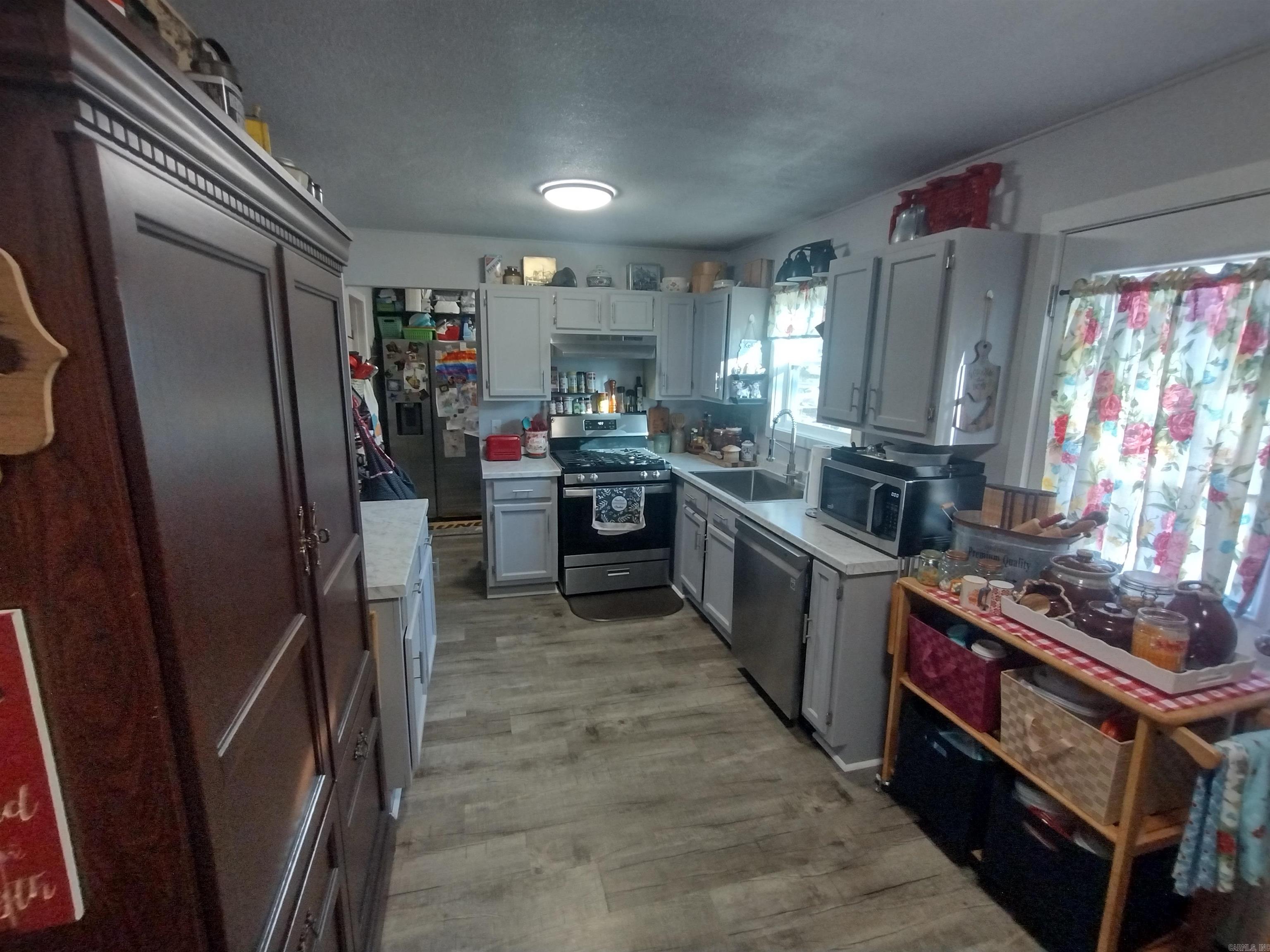 609 E Webb Property Photo 25