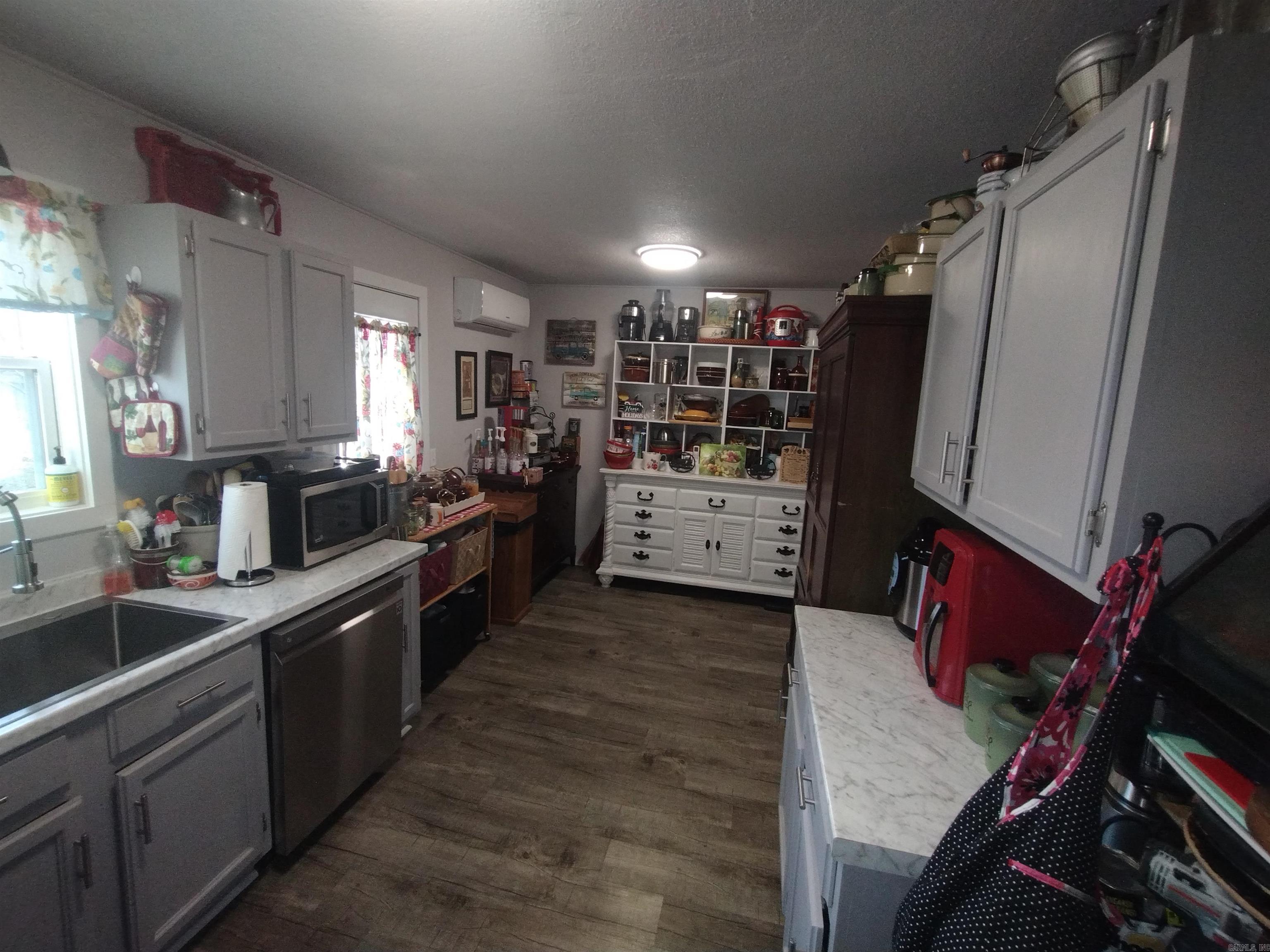 609 E Webb Property Photo 26