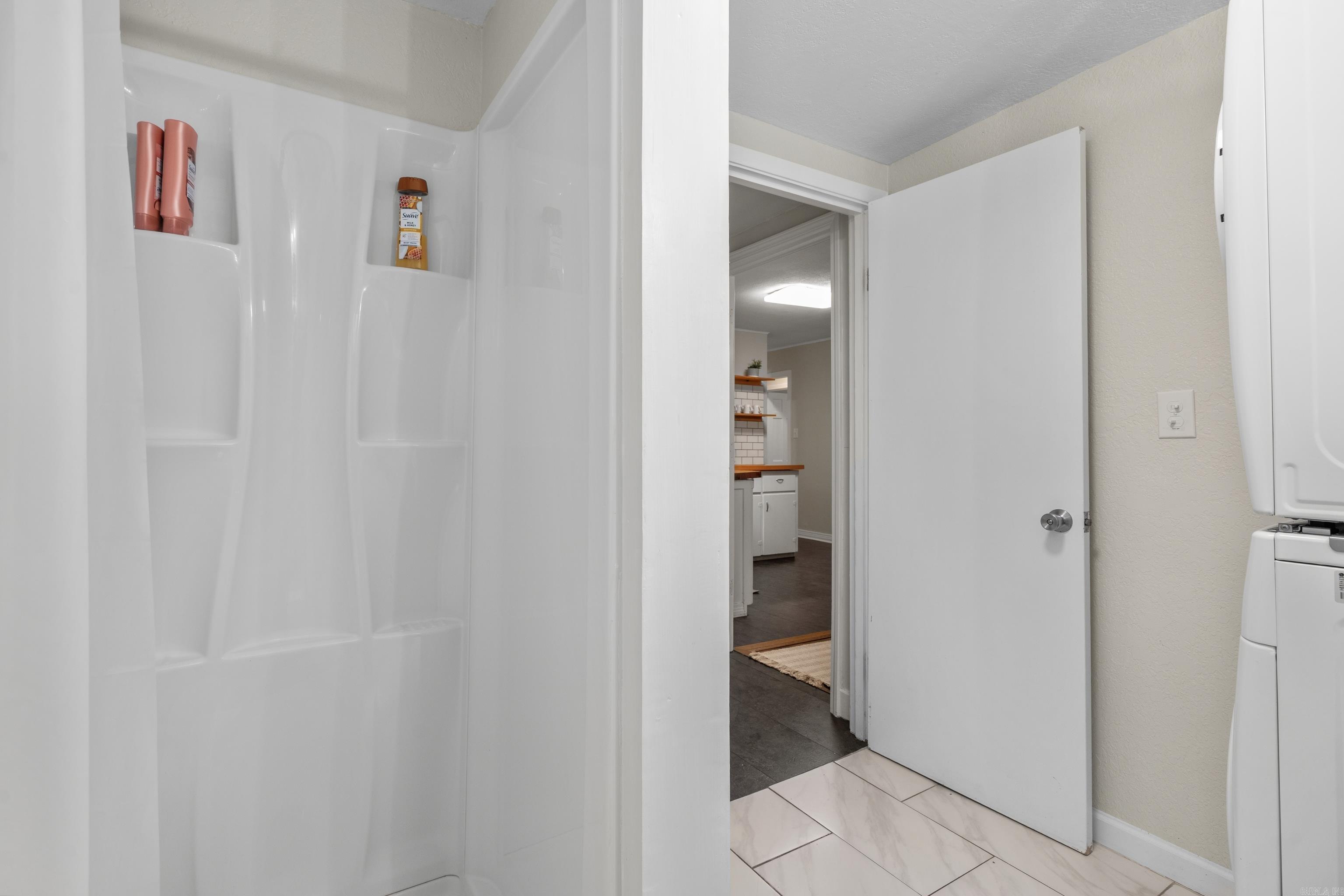 327 Pine Street Property Photo 21