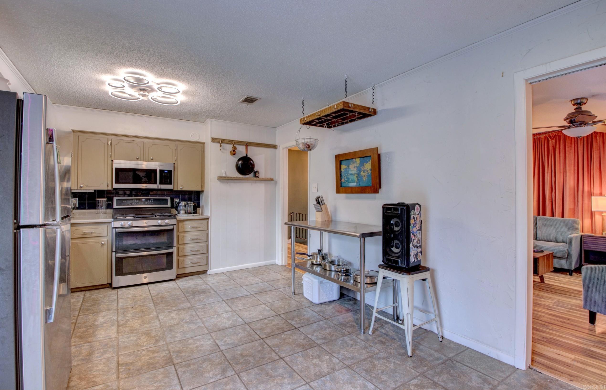 5401 Western Hills Avenue Property Photo 16