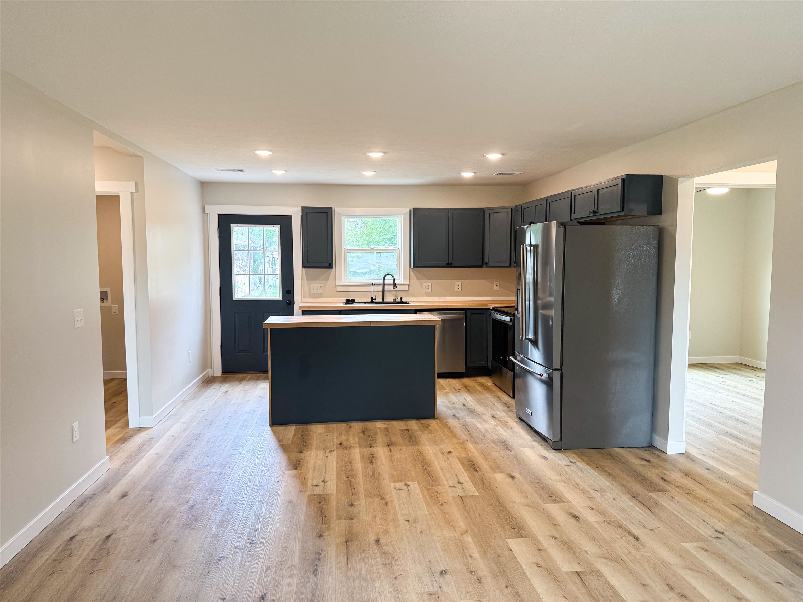 112 W Maple Street Property Photo 2