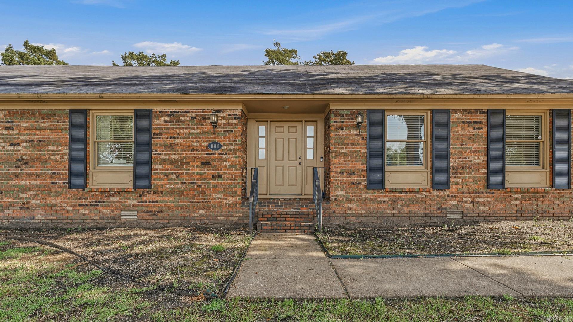 1801 Sara Ann Circle Property Photo 3