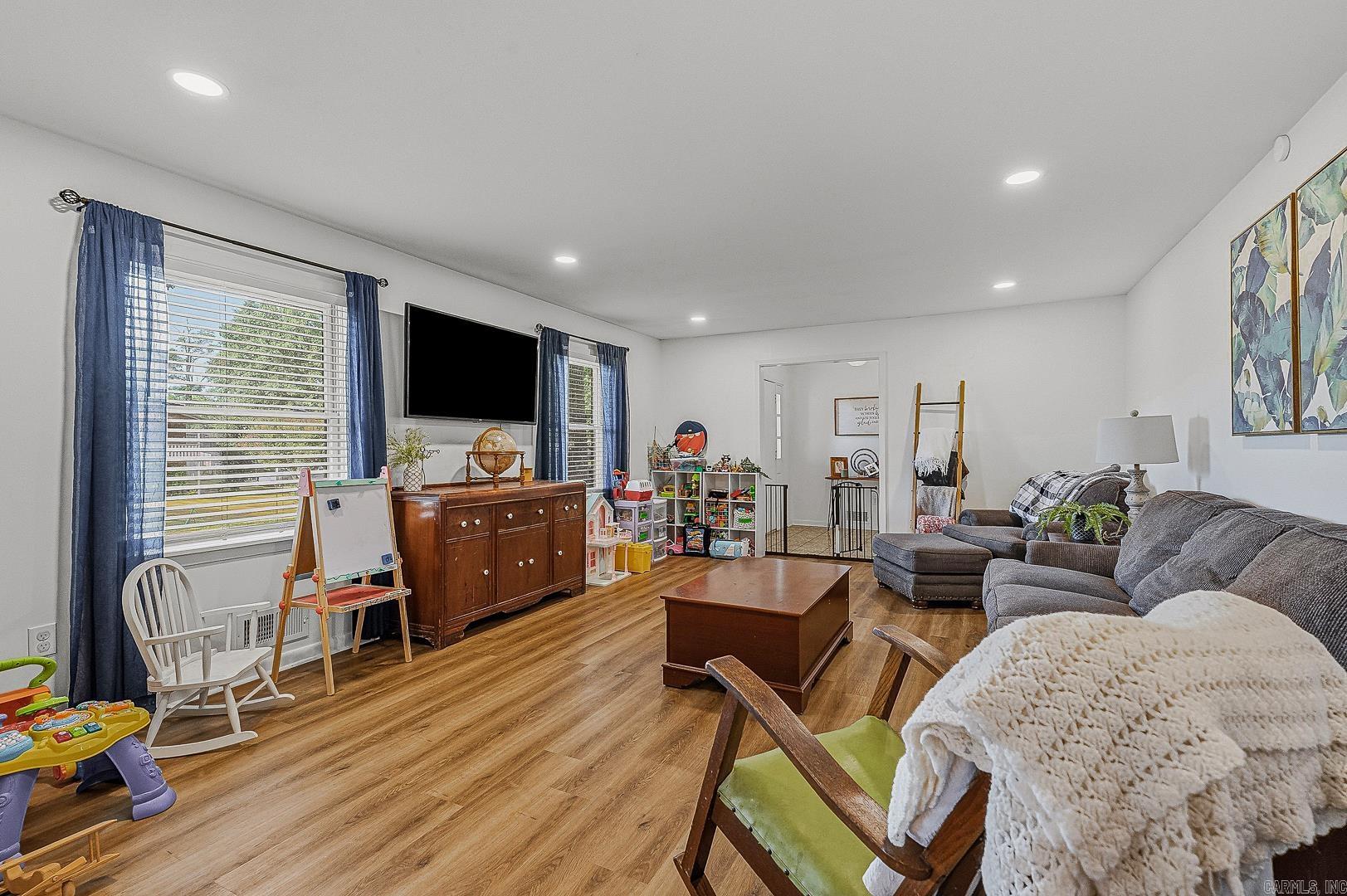 1801 Sara Ann Circle Property Photo 8