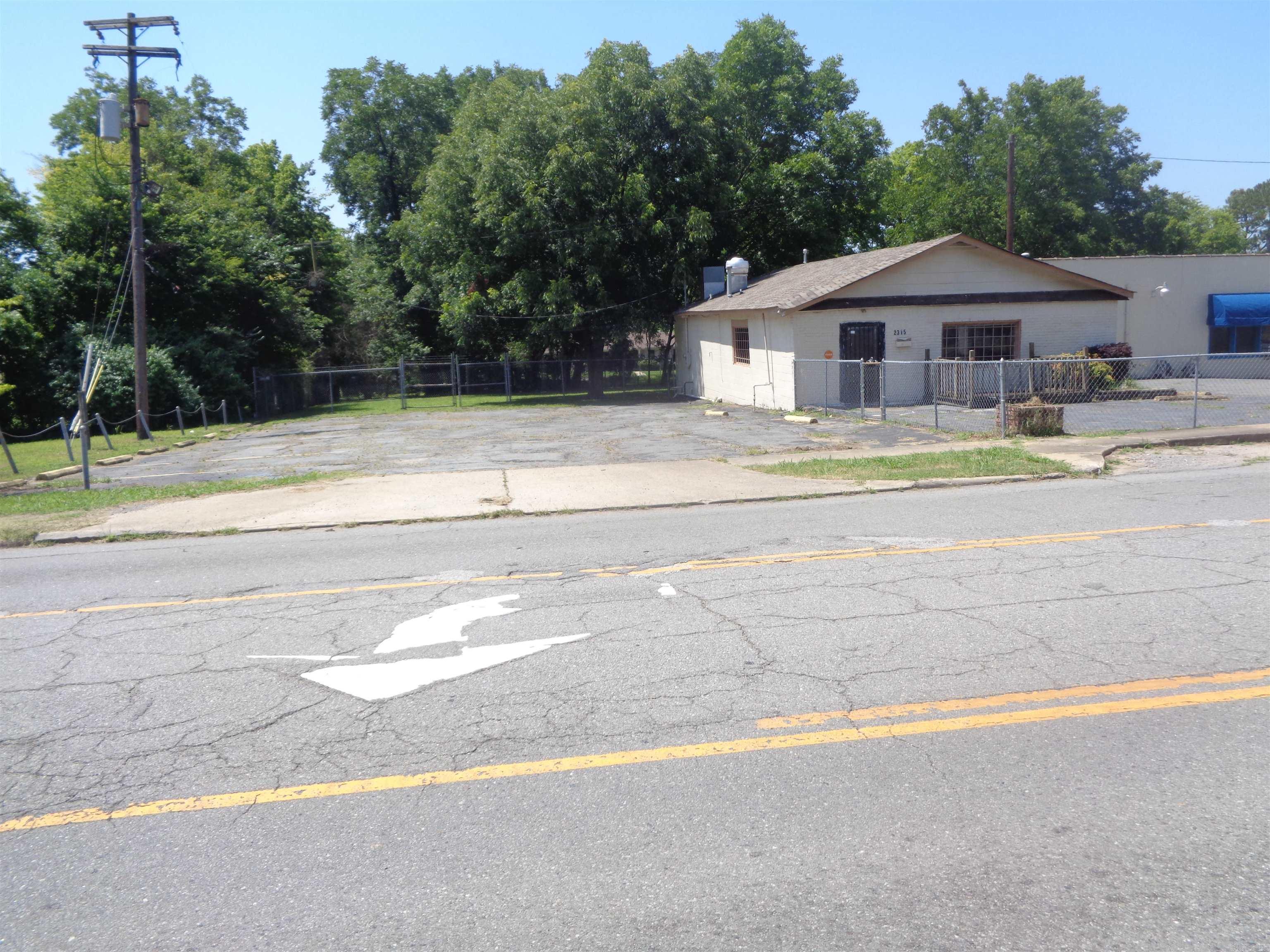 1859 Rice Street Property Photo 10