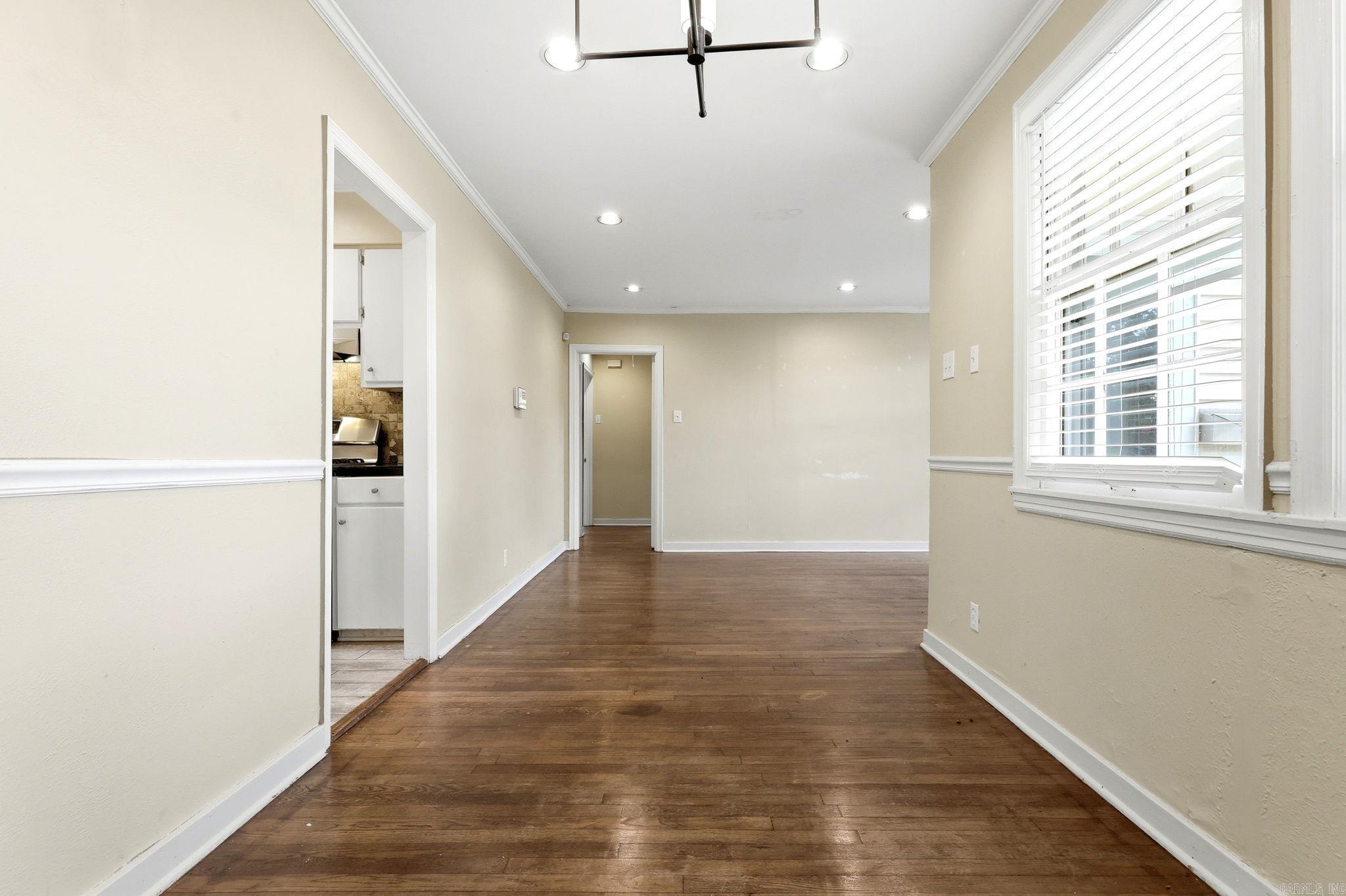 6723 Kenwood Road Property Photo 8