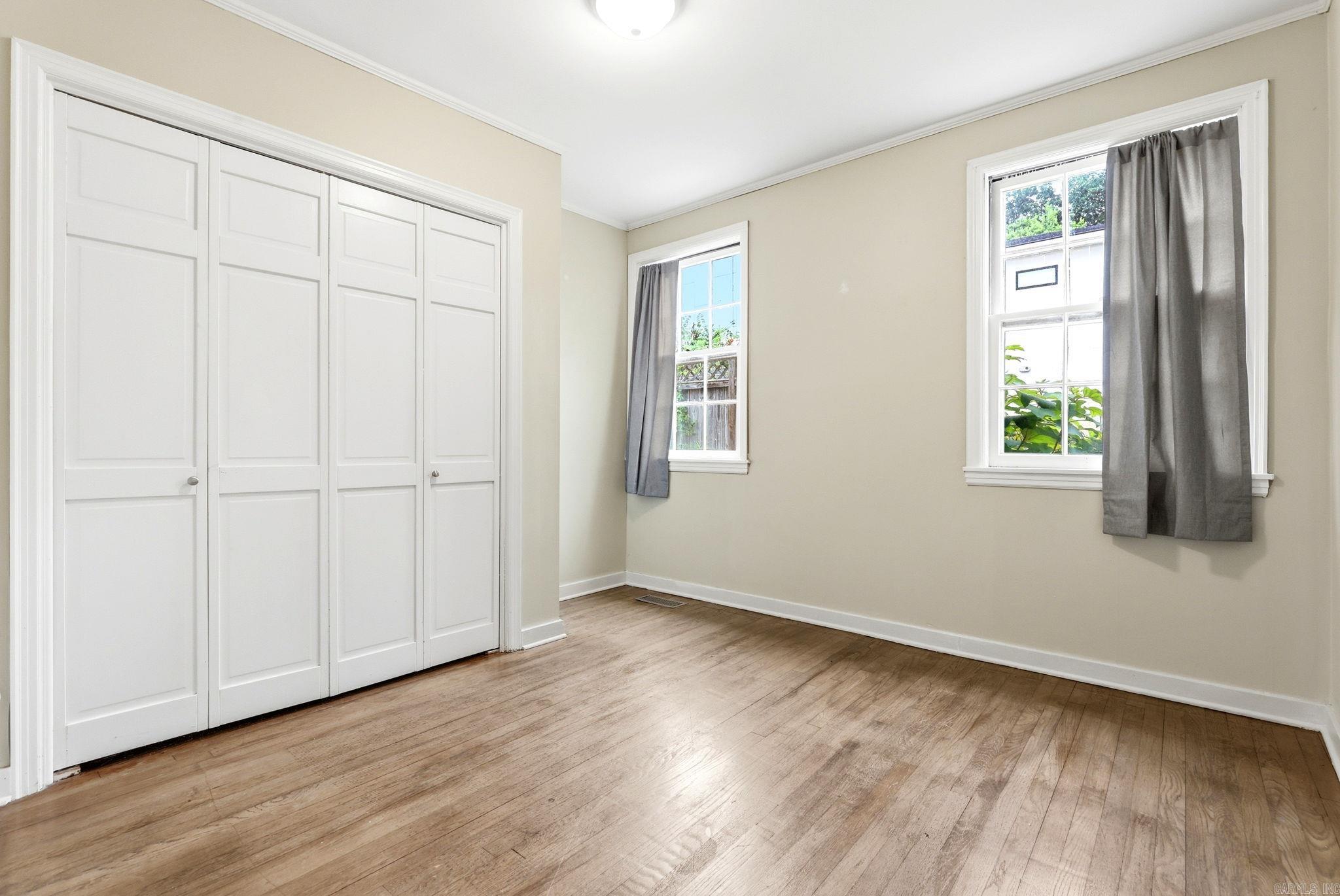 6723 Kenwood Road Property Photo 12