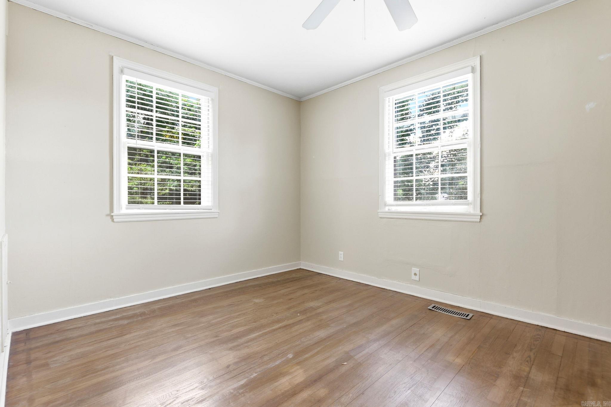 6723 Kenwood Road Property Photo 14