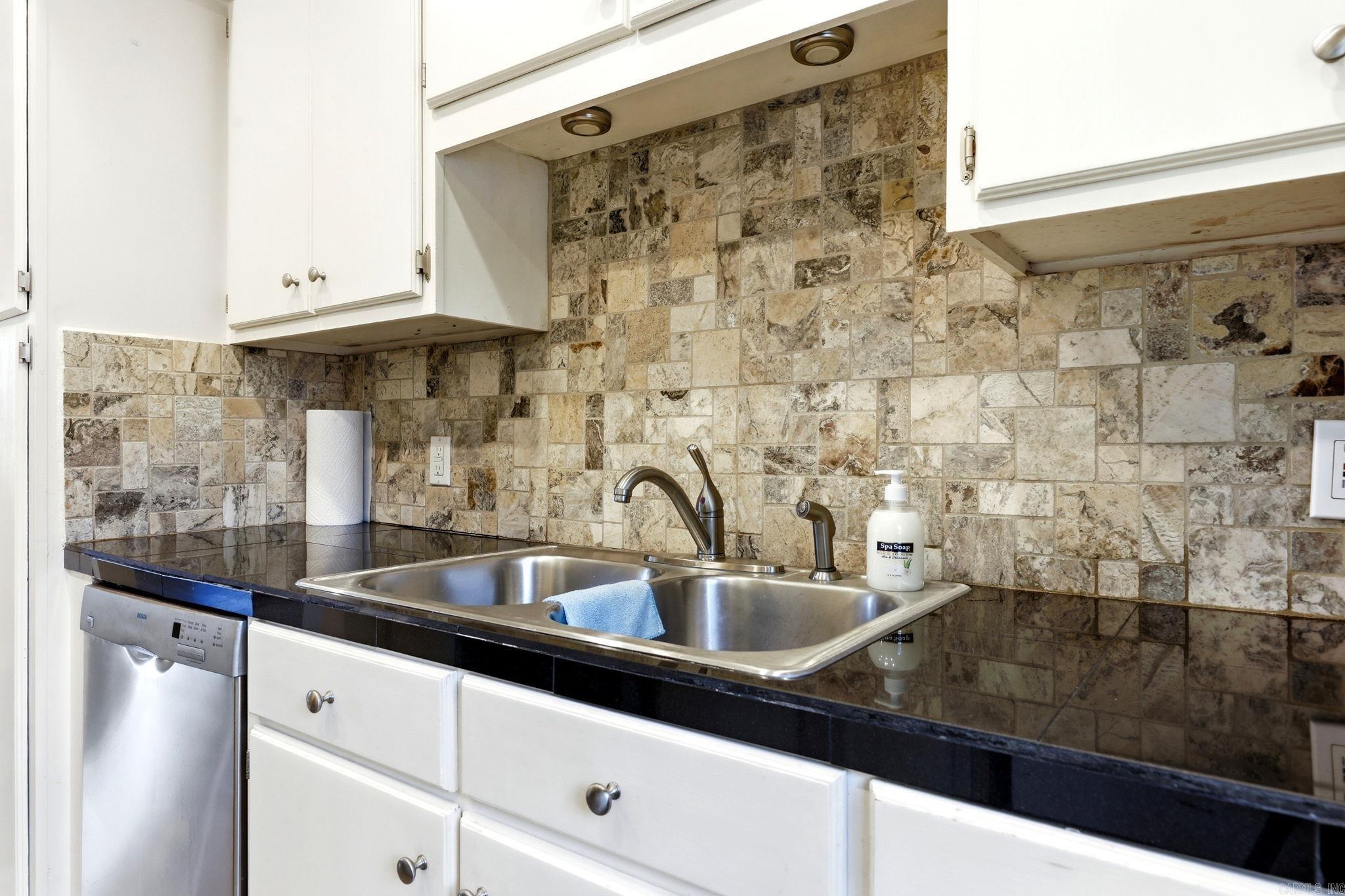 6723 Kenwood Road Property Photo 21