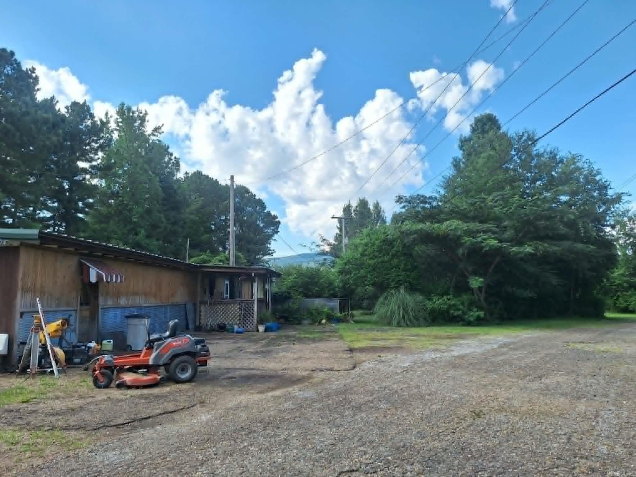 3345 Hwy 71 N Property Photo 3