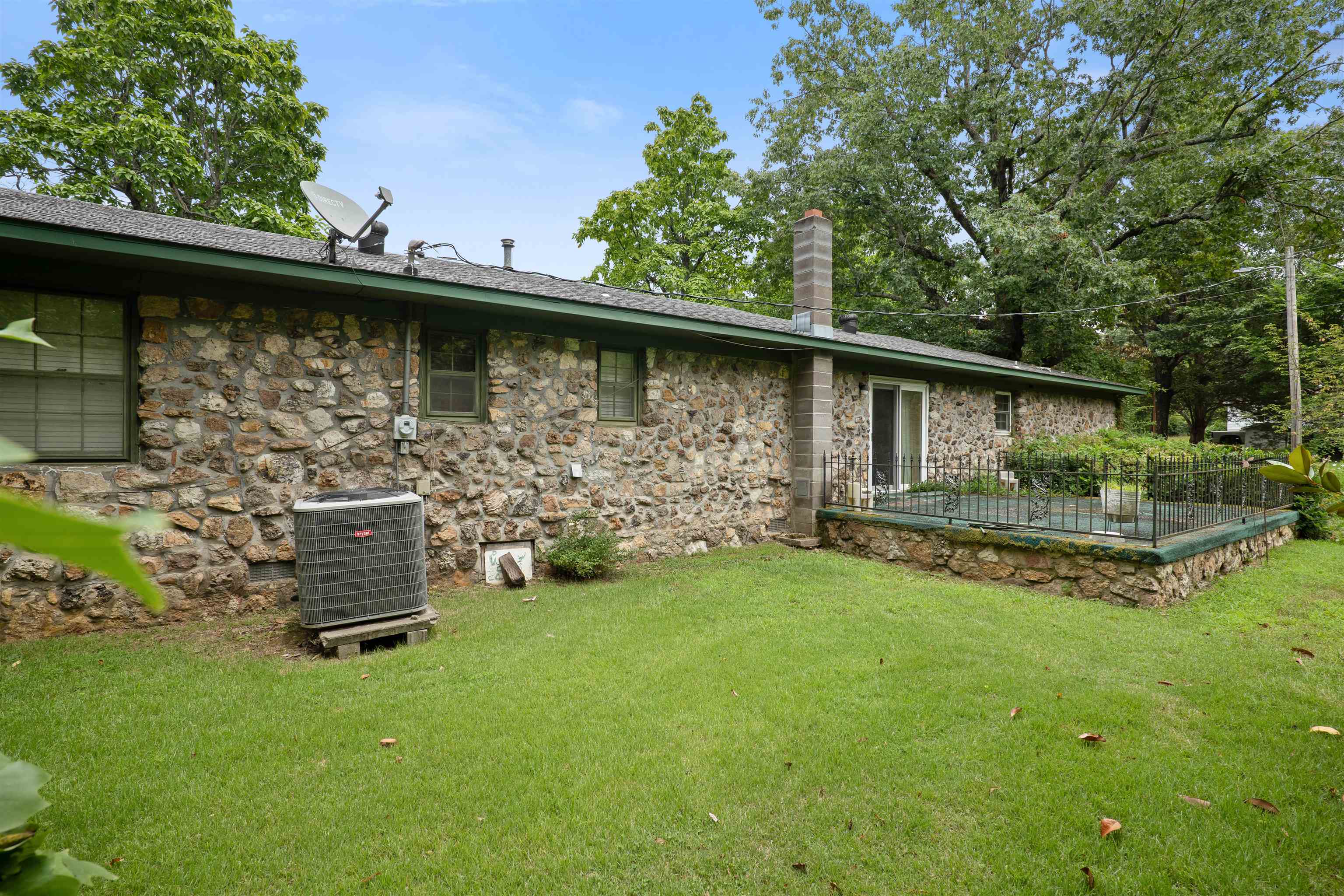 1717 Hwy 63 Property Photo 21
