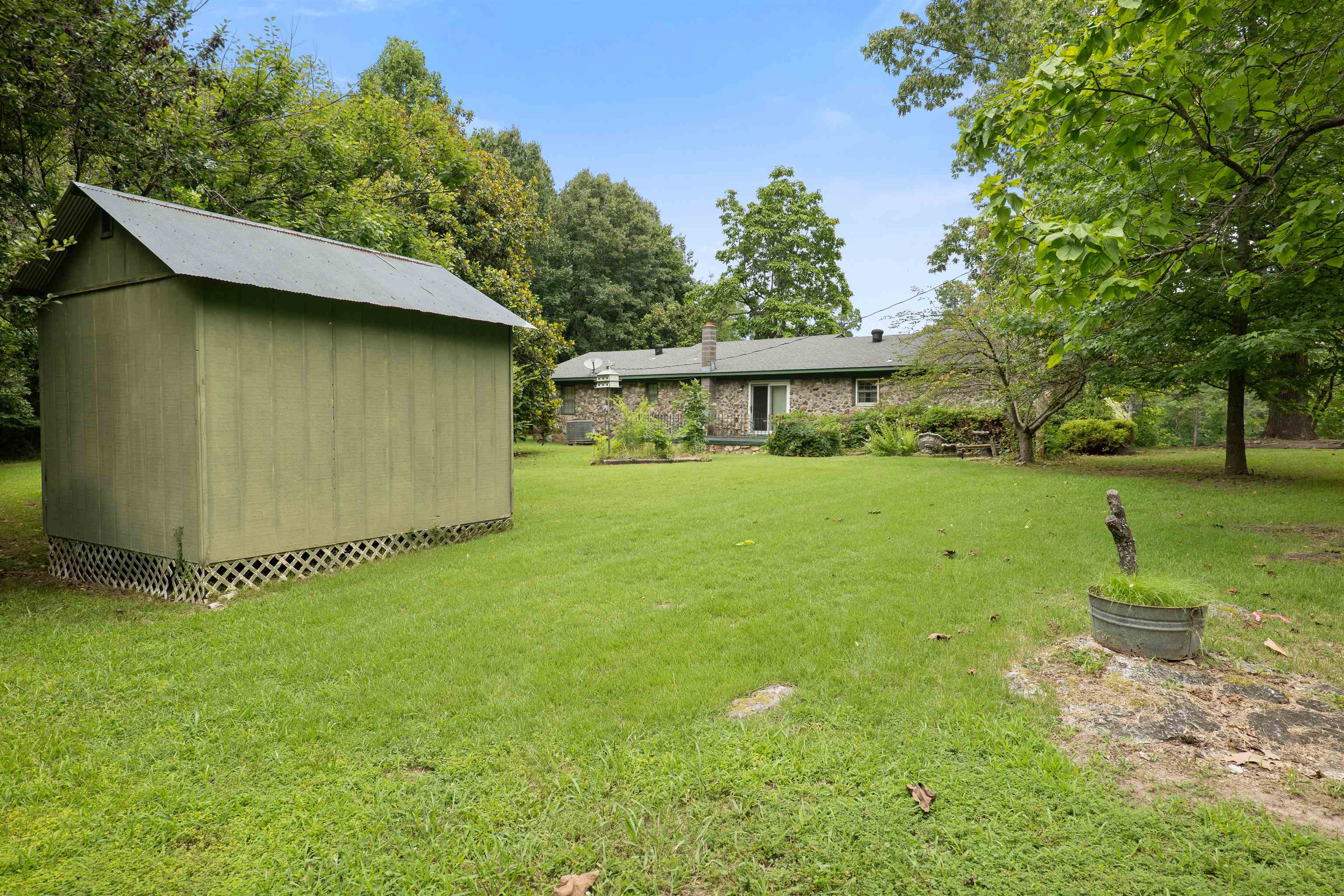 1717 Hwy 63 Property Photo 22