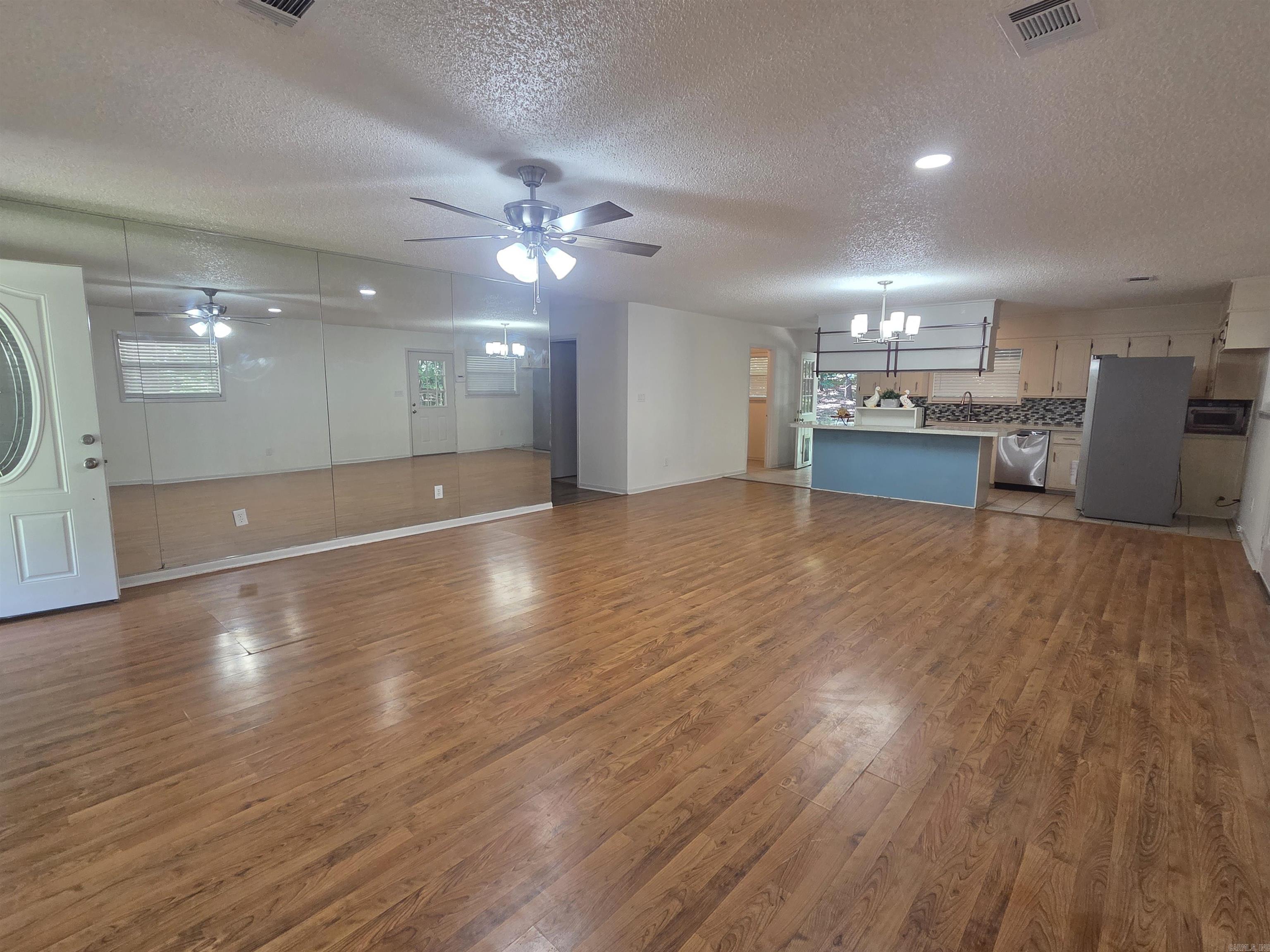 450 Plum Hollow Boulevard Property Photo 4