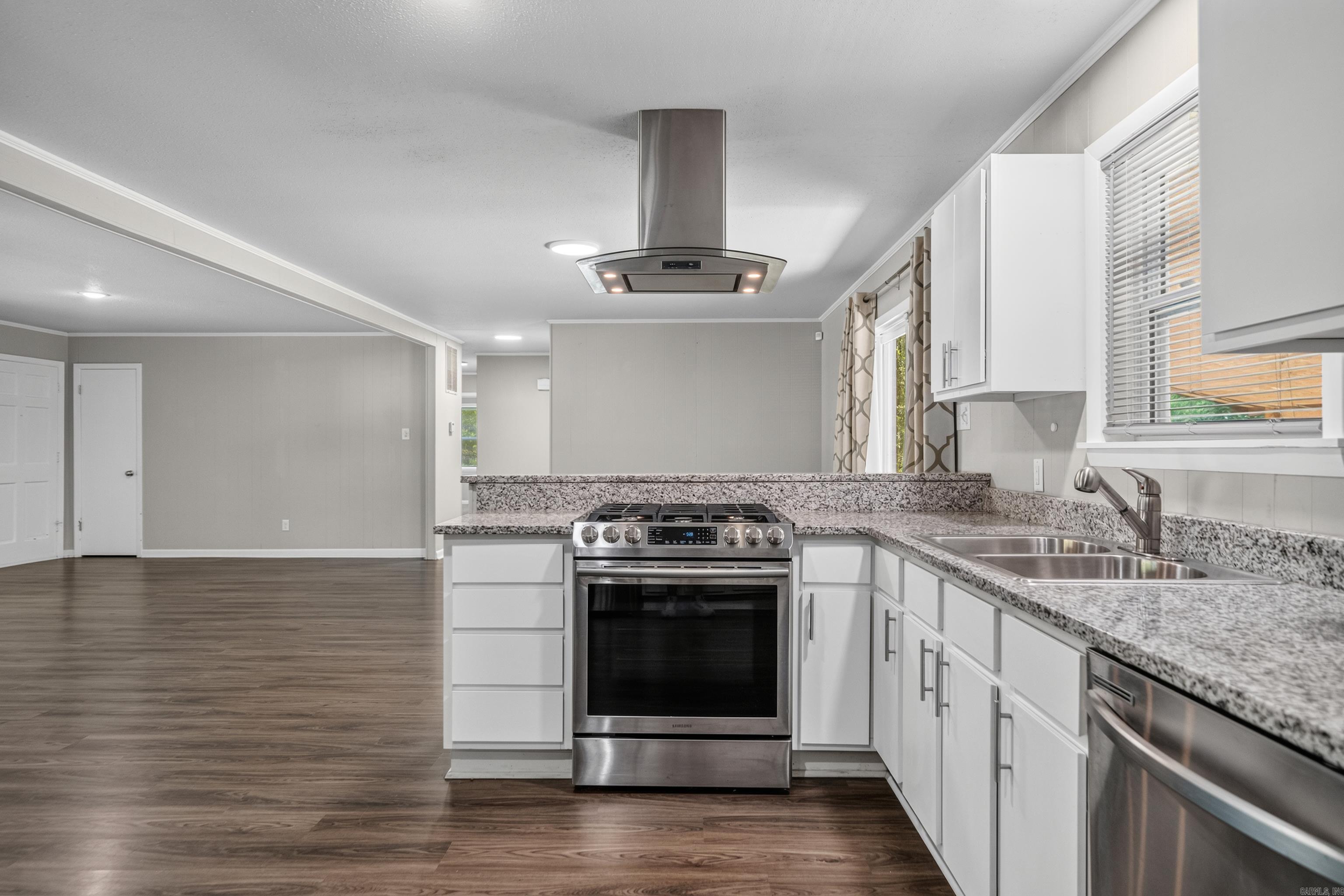 108 Ross Street Property Photo 13