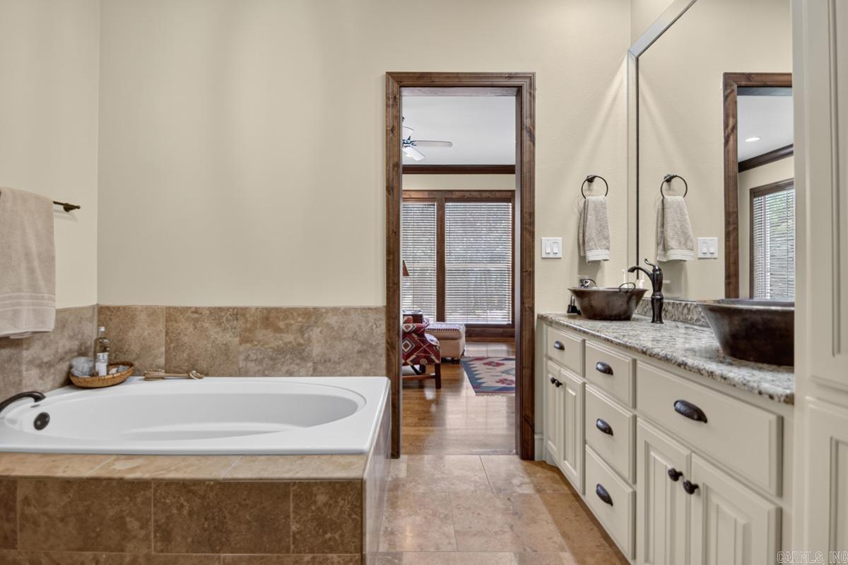 10501 Barrett Road Property Photo 23