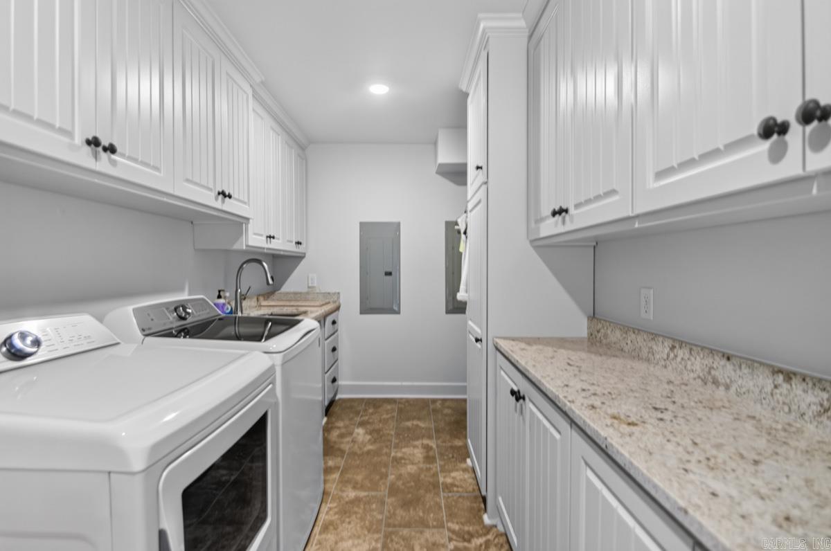 10501 Barrett Road Property Photo 31
