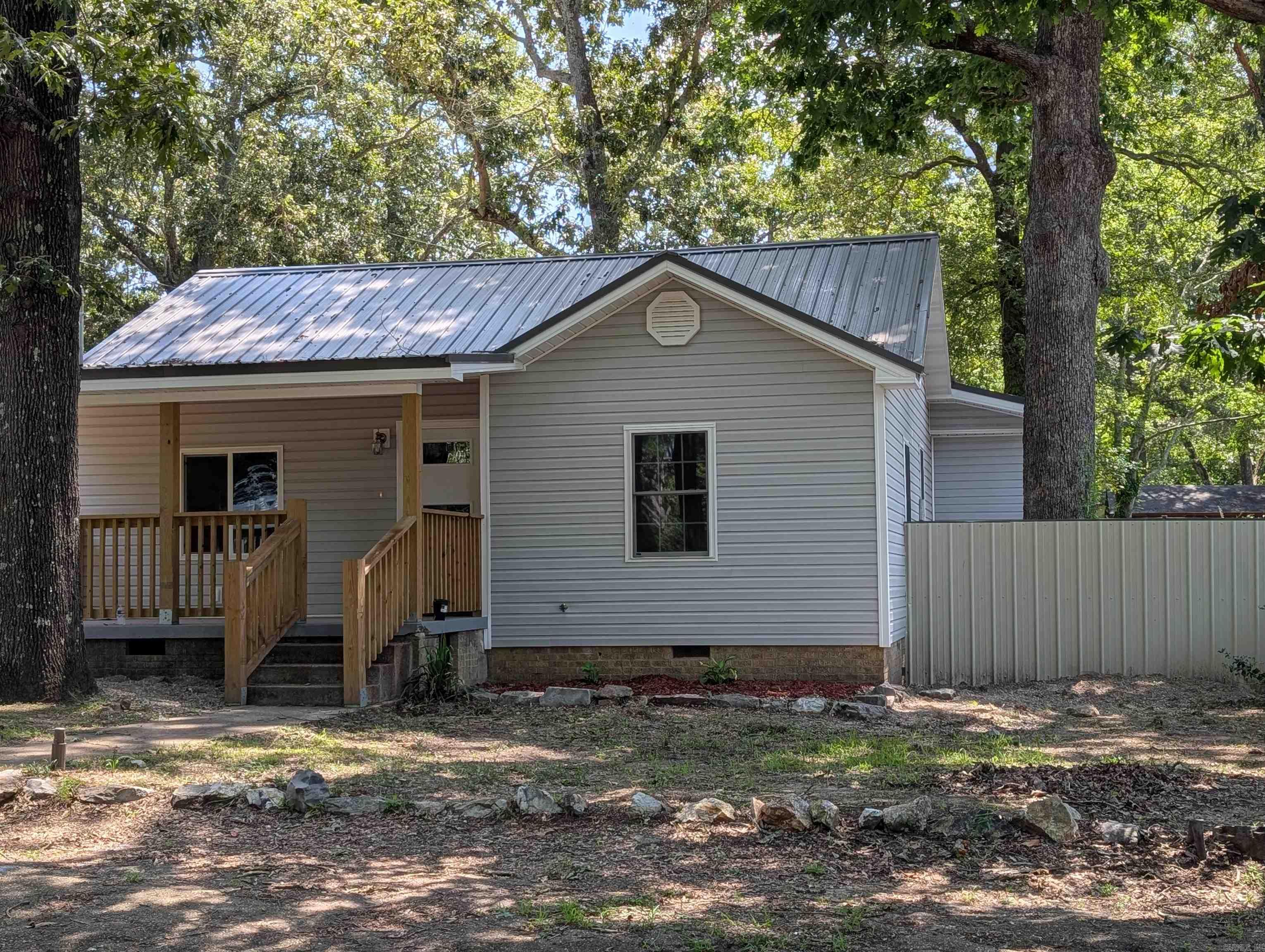 1105 Lincoln Street Property Photo 1