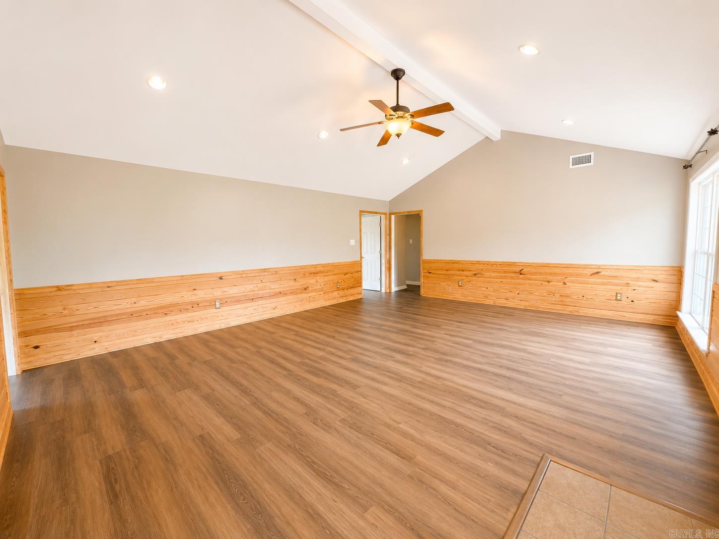 9 Country Cove Property Photo 5