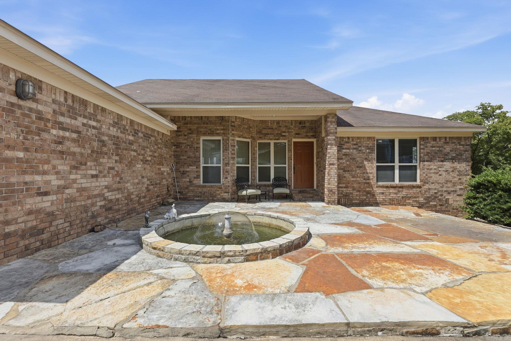 2 Greathouse Bend Property Photo 6