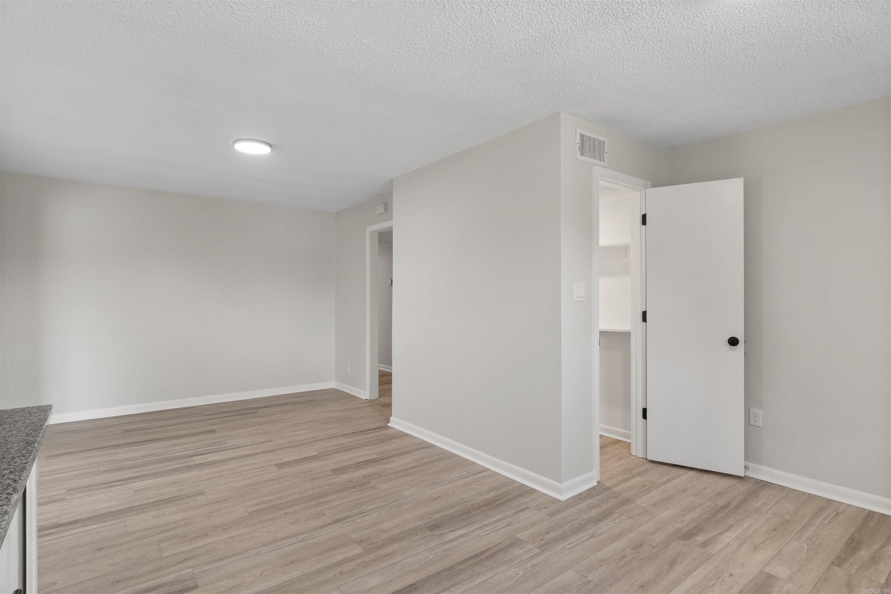 205 Vine St Property Photo 7