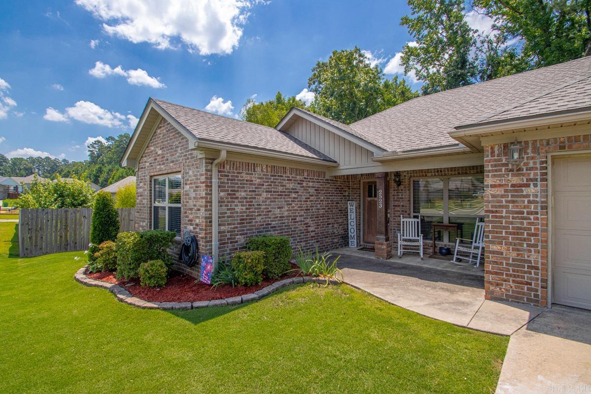 2523 Springhill Village Drive Property Photo 6