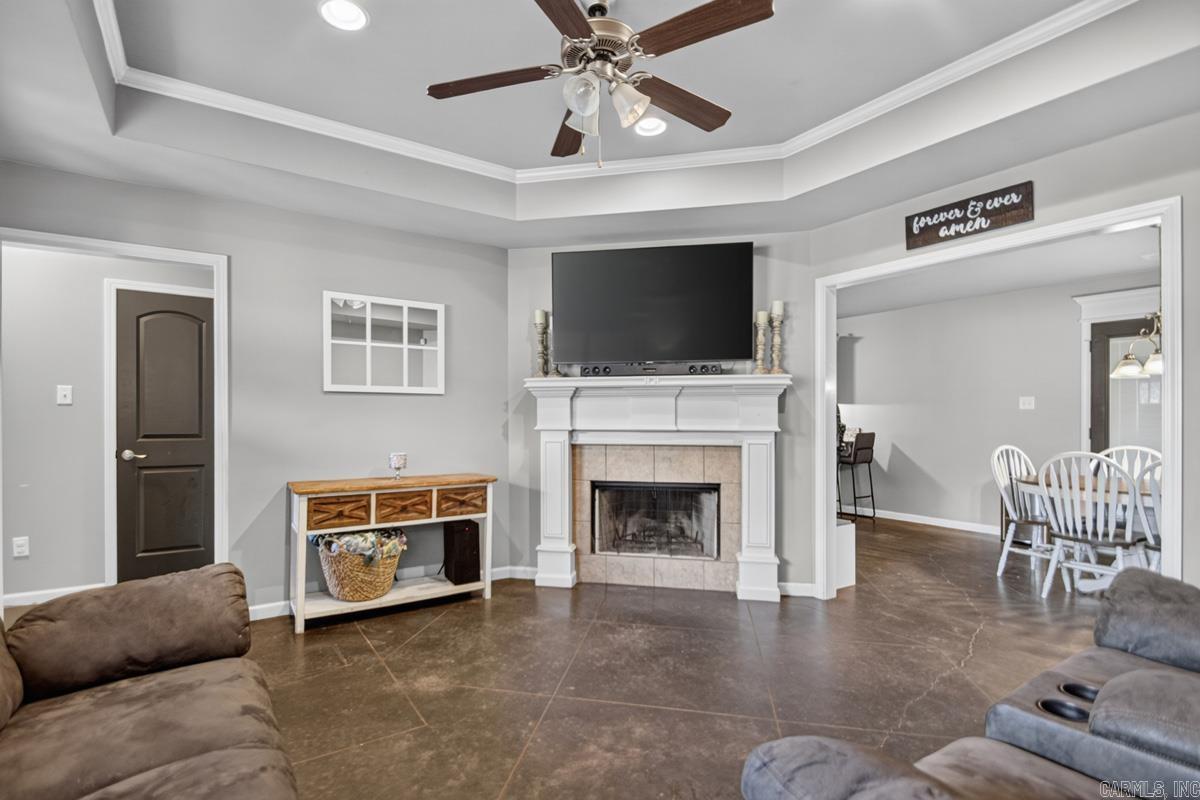 2523 Springhill Village Drive Property Photo 10