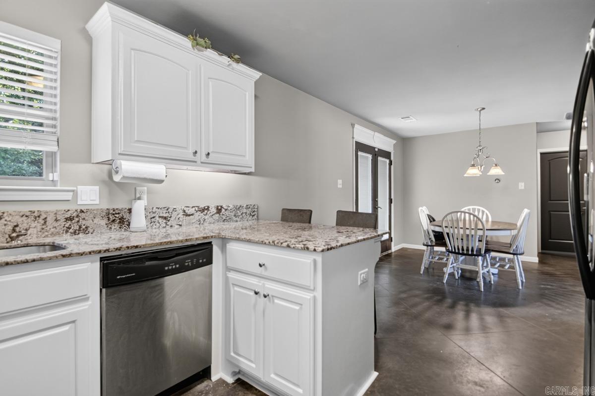 2523 Springhill Village Drive Property Photo 15