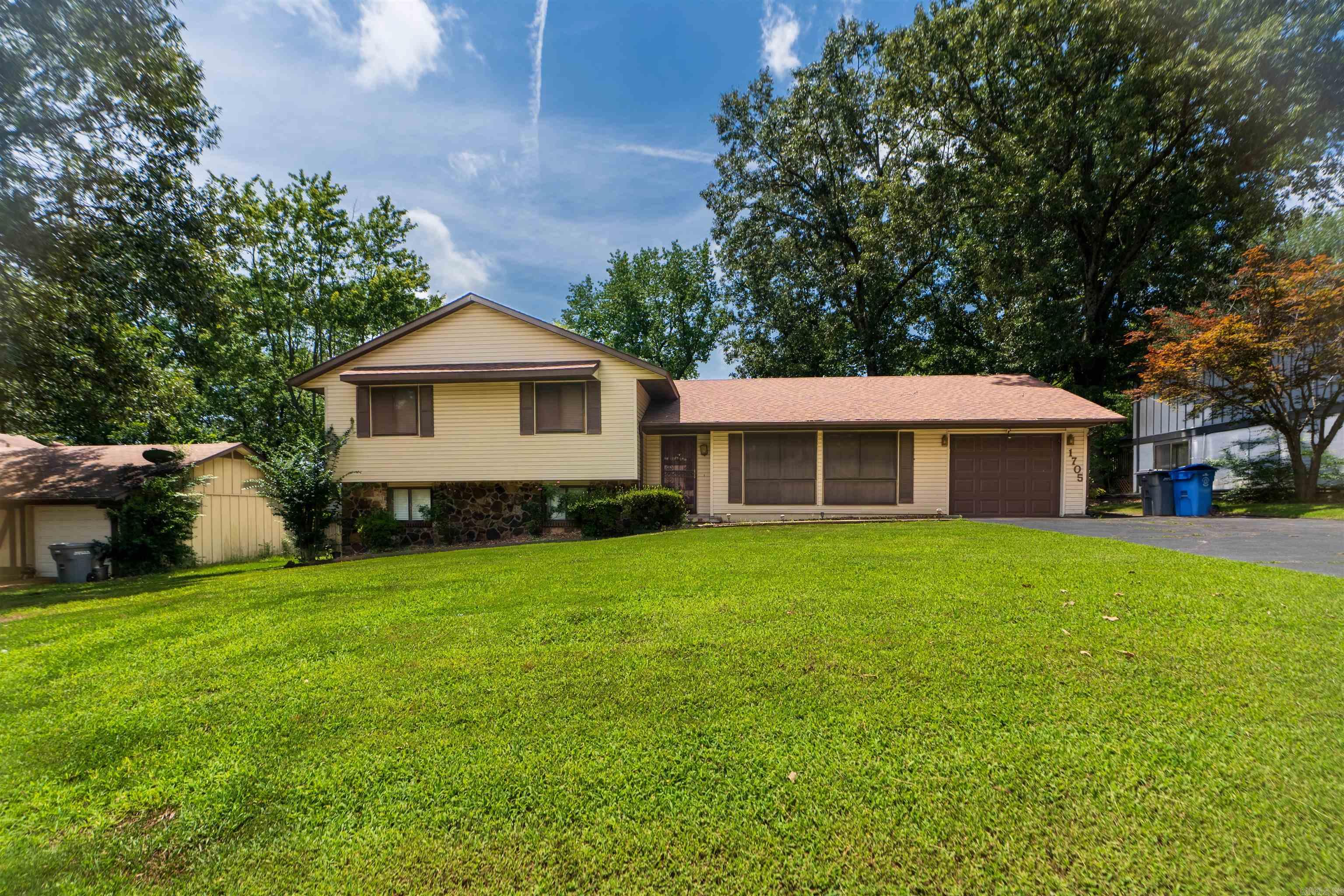 1705 Smoot Drive Property Photo 1