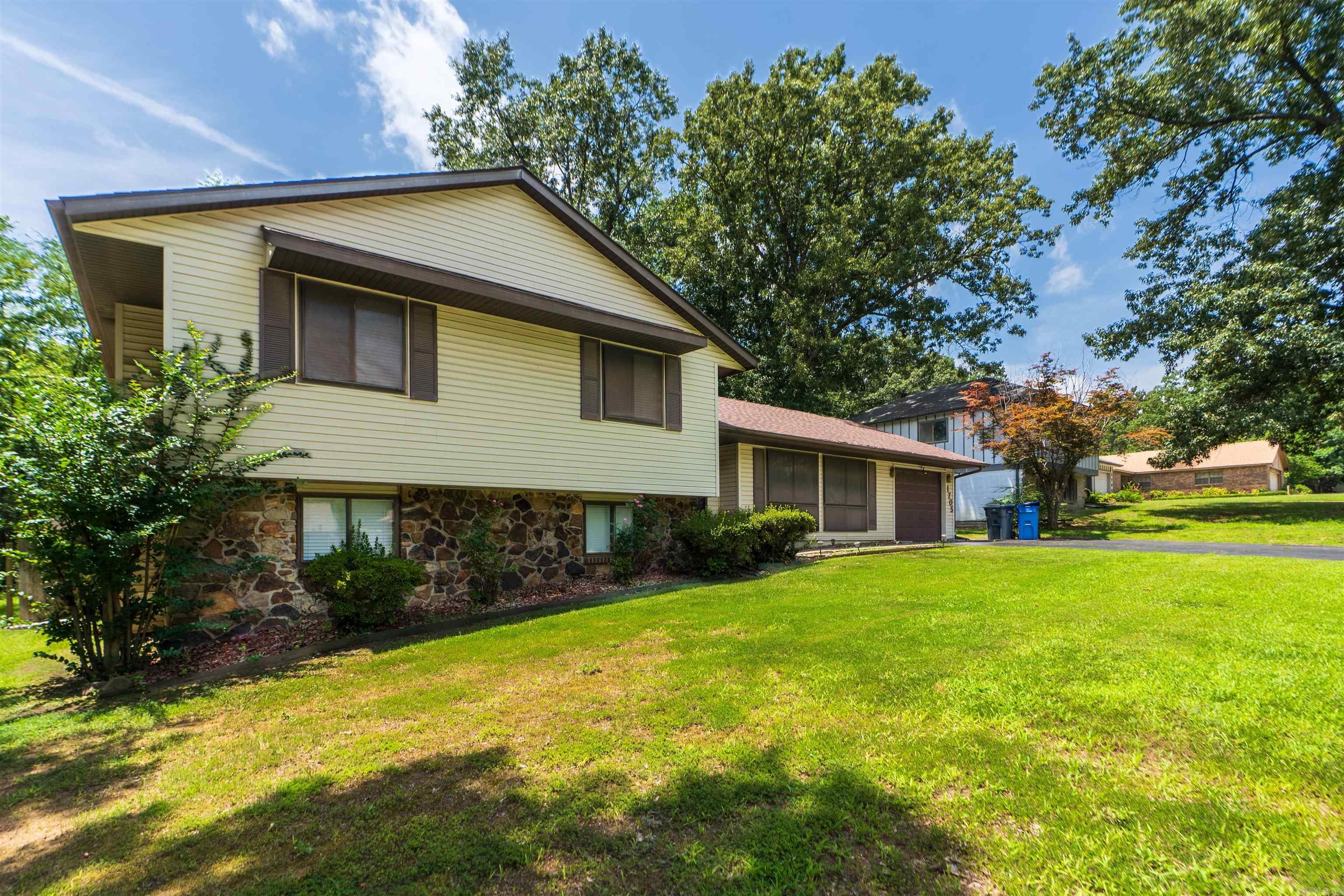 1705 Smoot Drive Property Photo 3