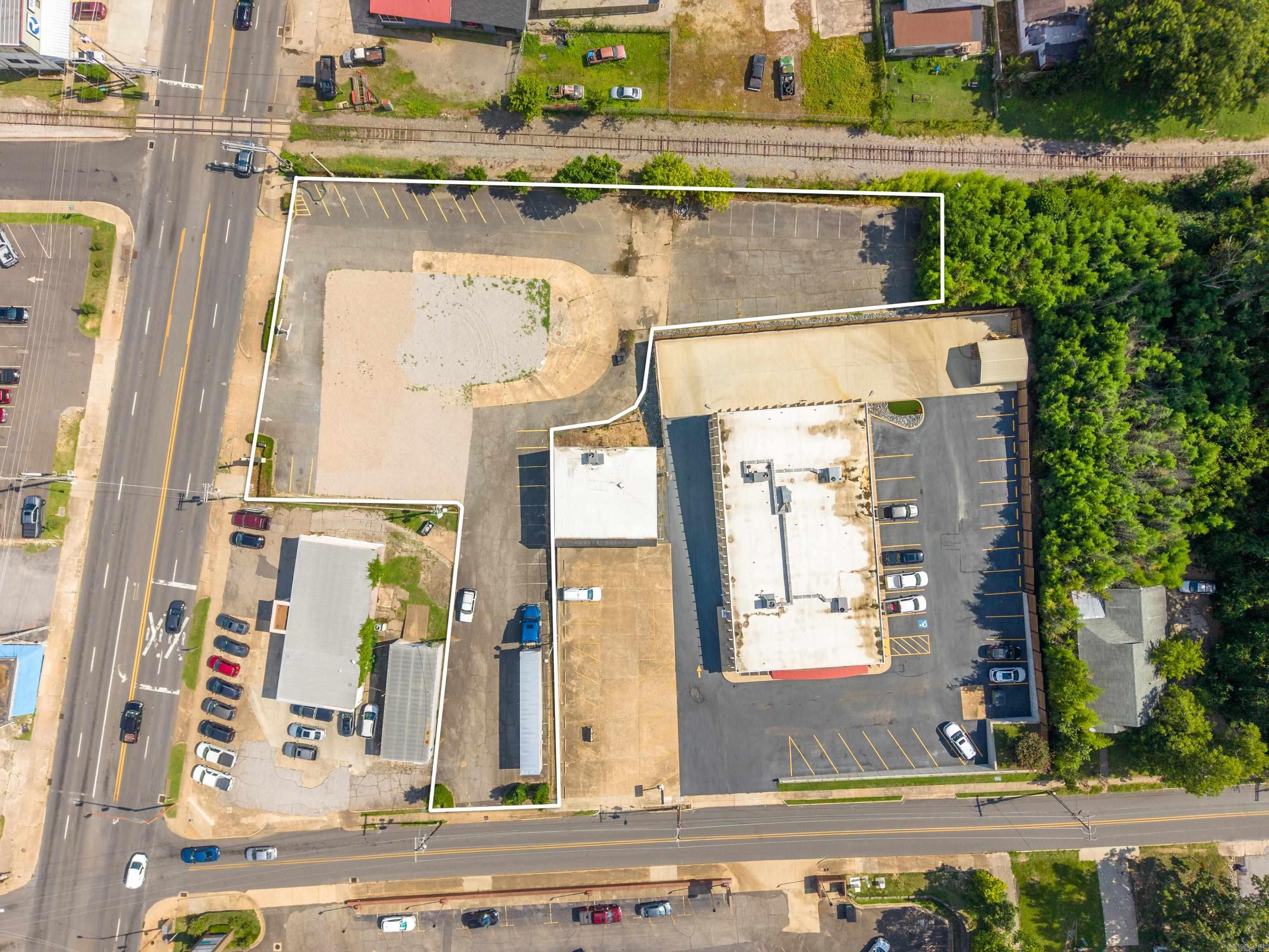 1906 Central Avenue Property Photo 8