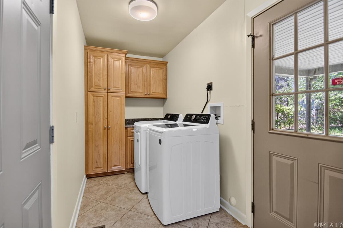 9 Micheals St Property Photo 6