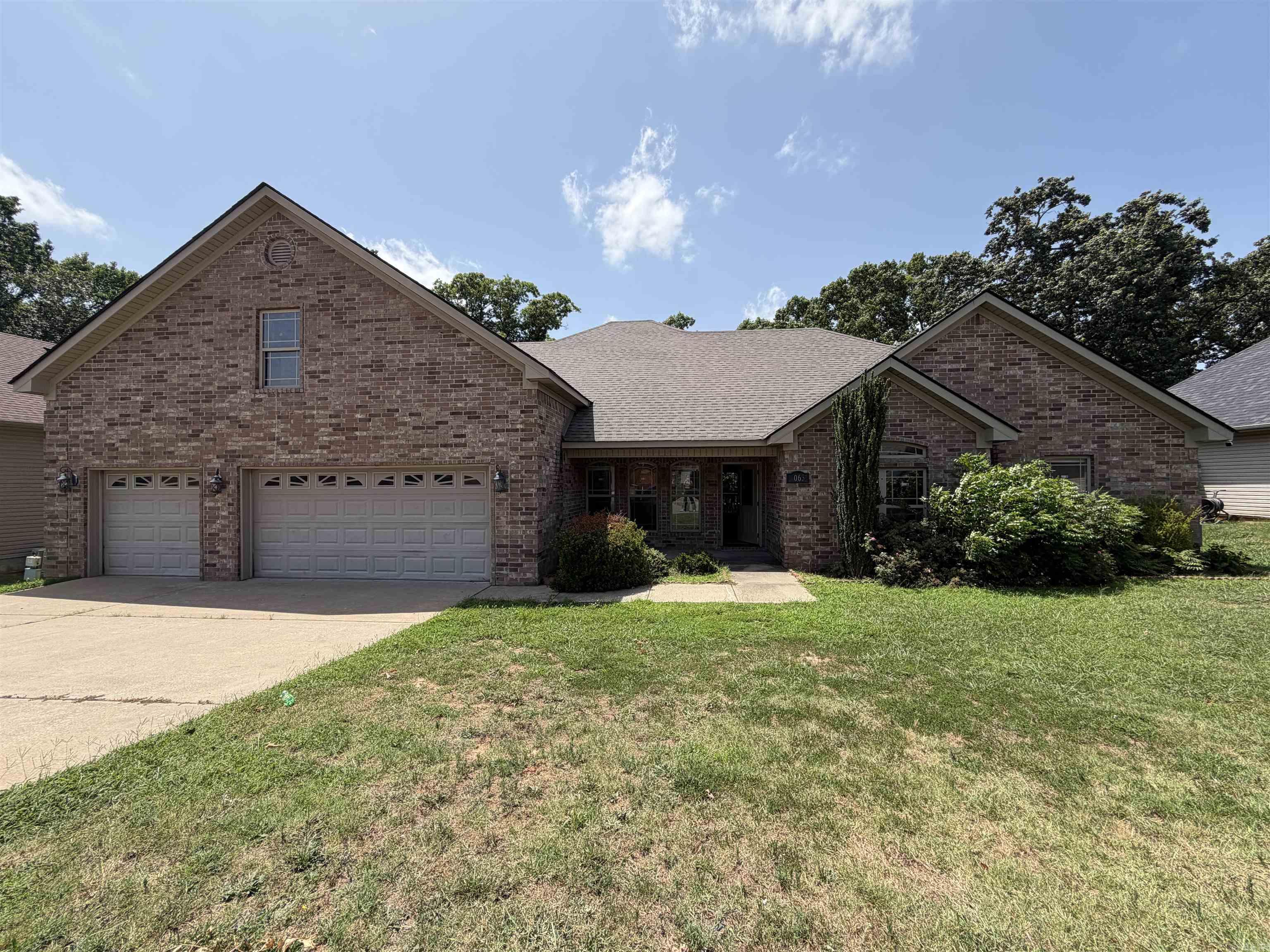 1065 Skyline Drive Property Photo 2