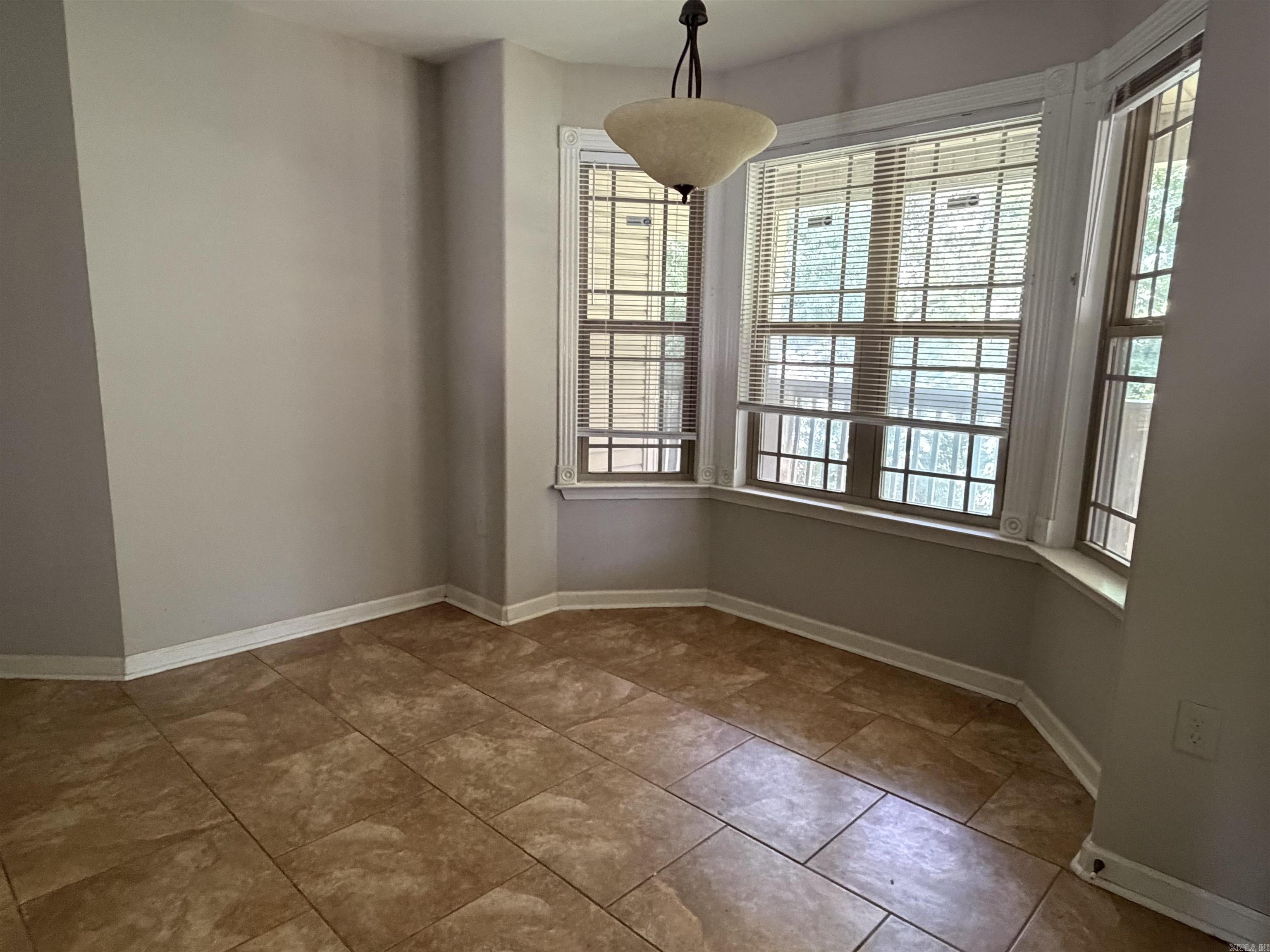 1065 Skyline Drive Property Photo 12