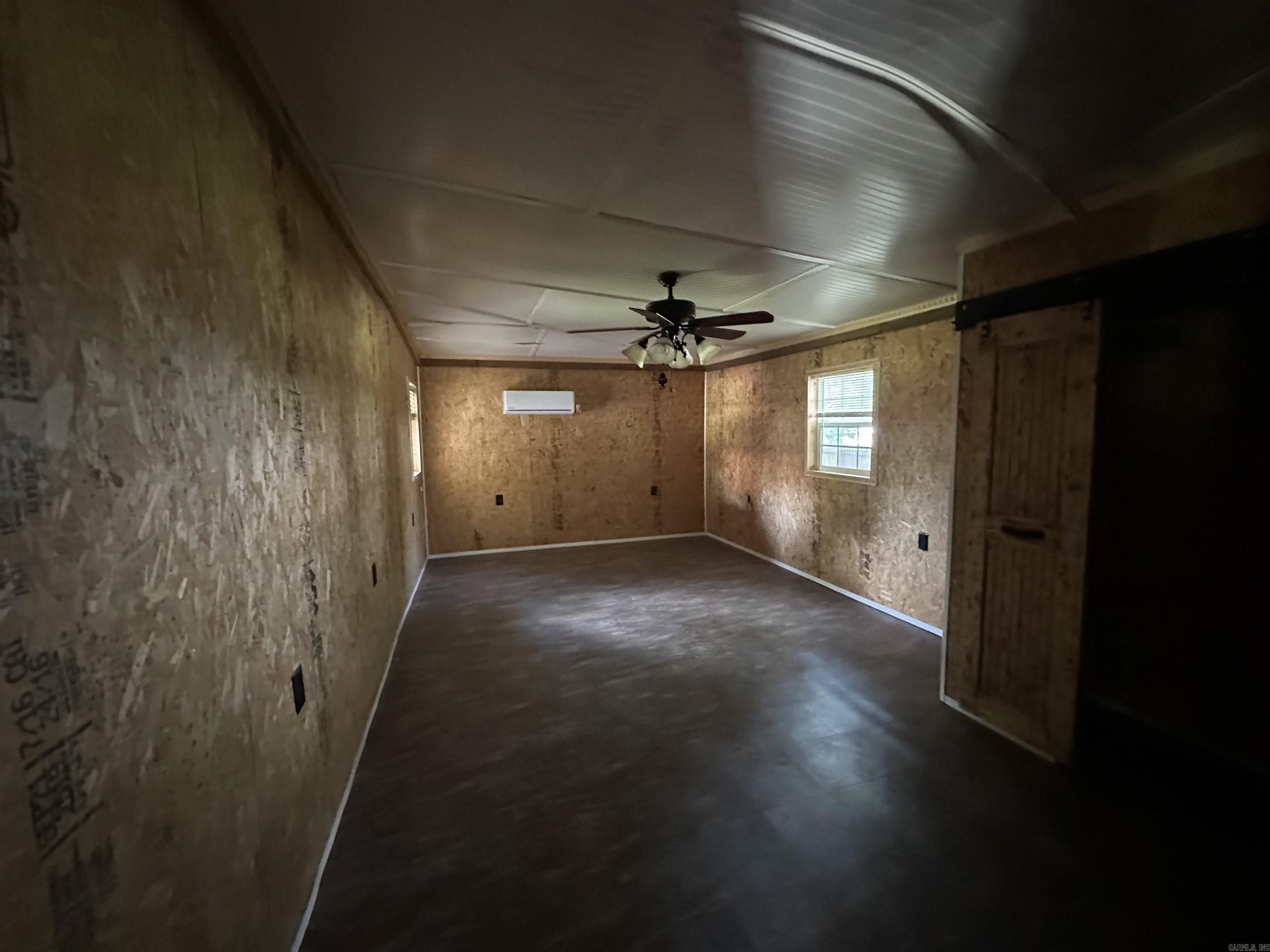 502 W 6th Street Property Photo 18