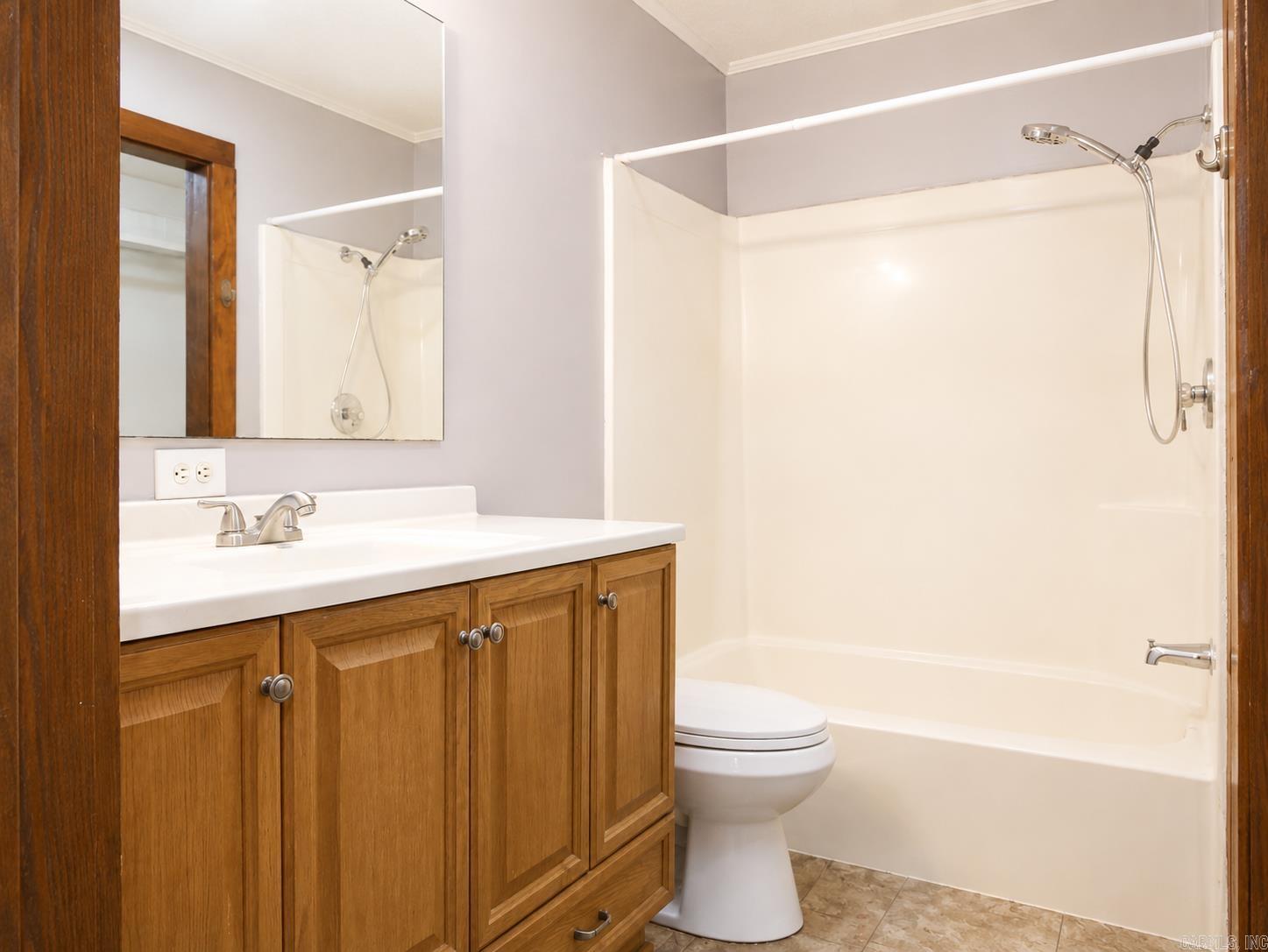 26028518 Property Photo 8