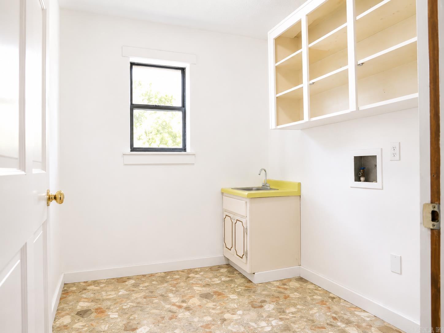 26028518 Property Photo 19