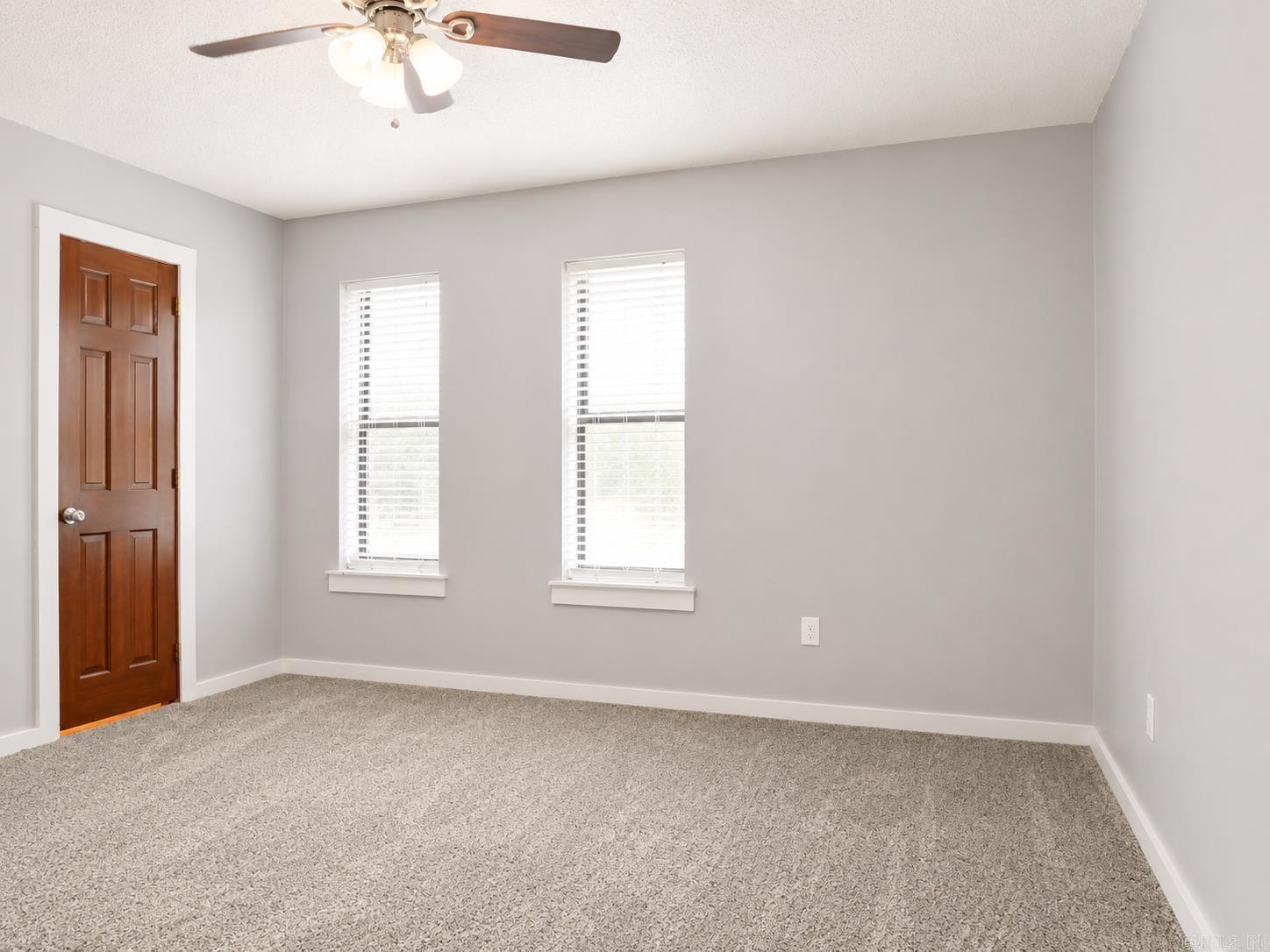 26028518 Property Photo 22