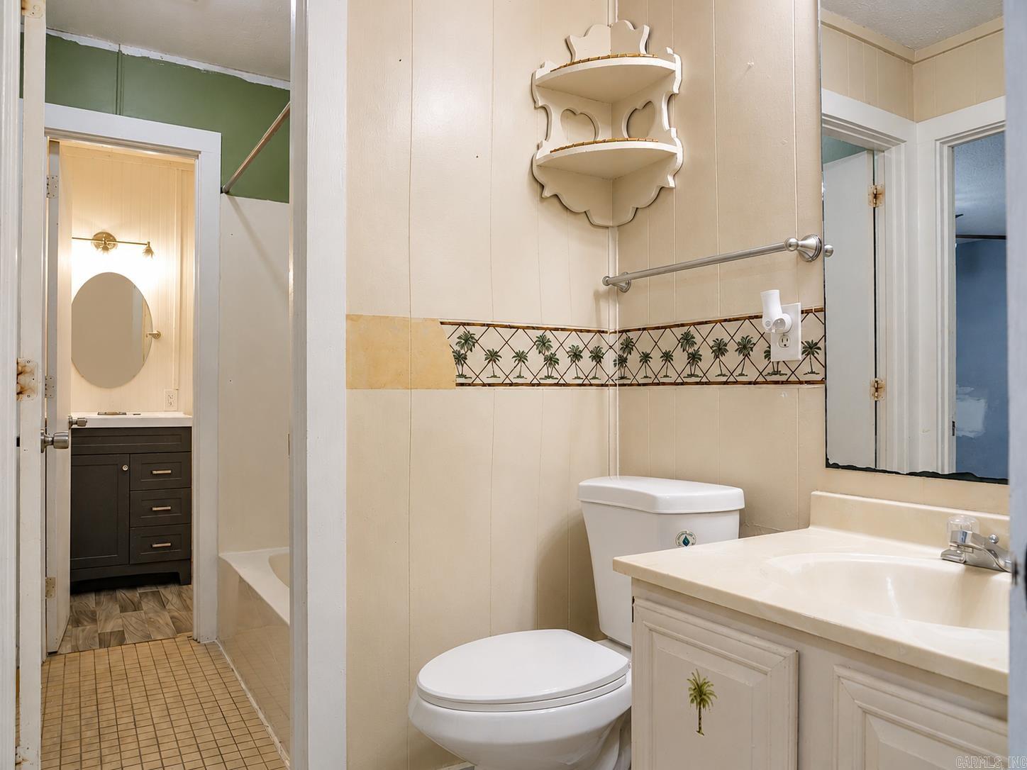 26028518 Property Photo 23