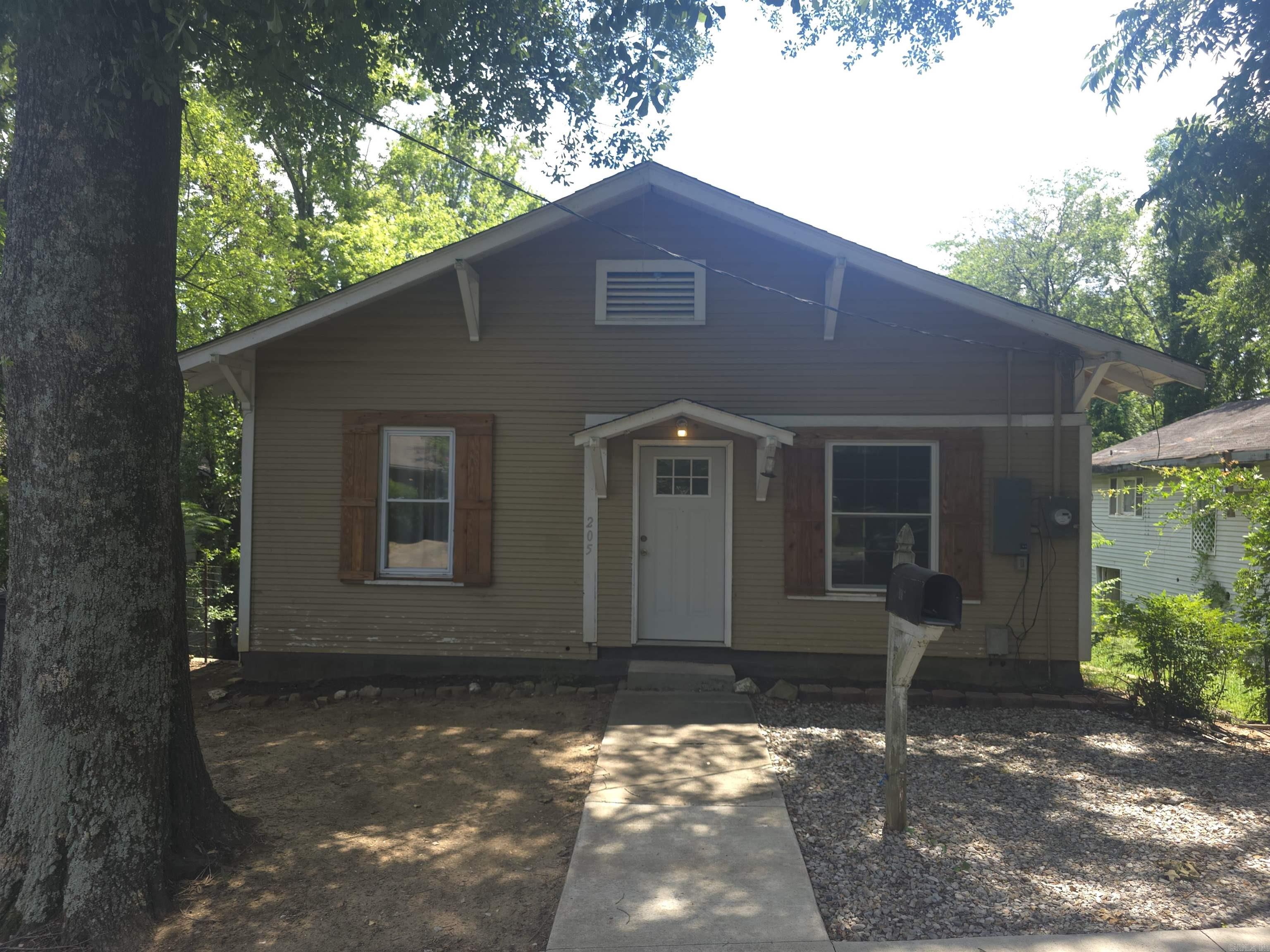 205 Morrison Avenue Property Photo 1